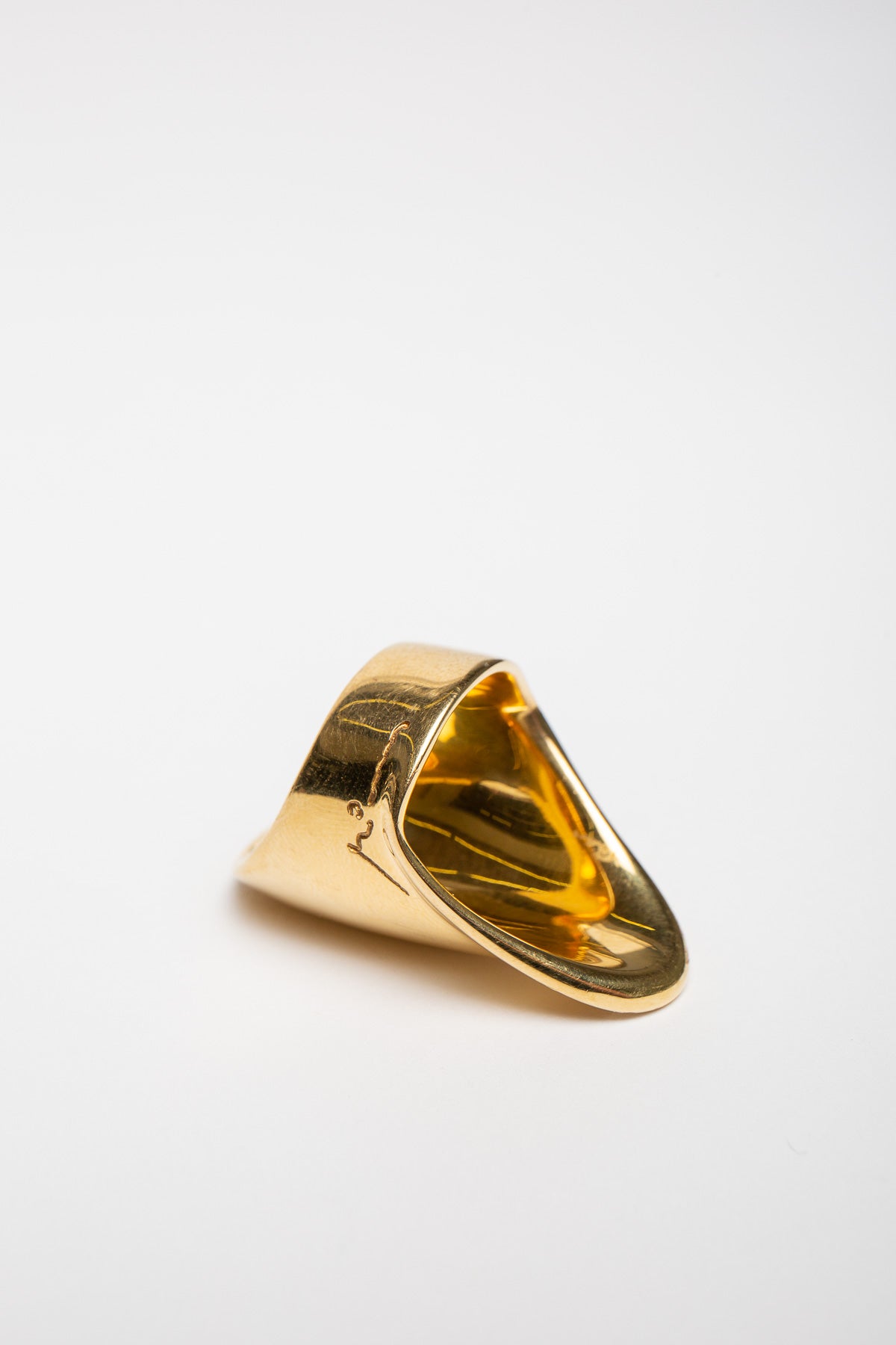 MINAS | 80'S 18K DELOS RING