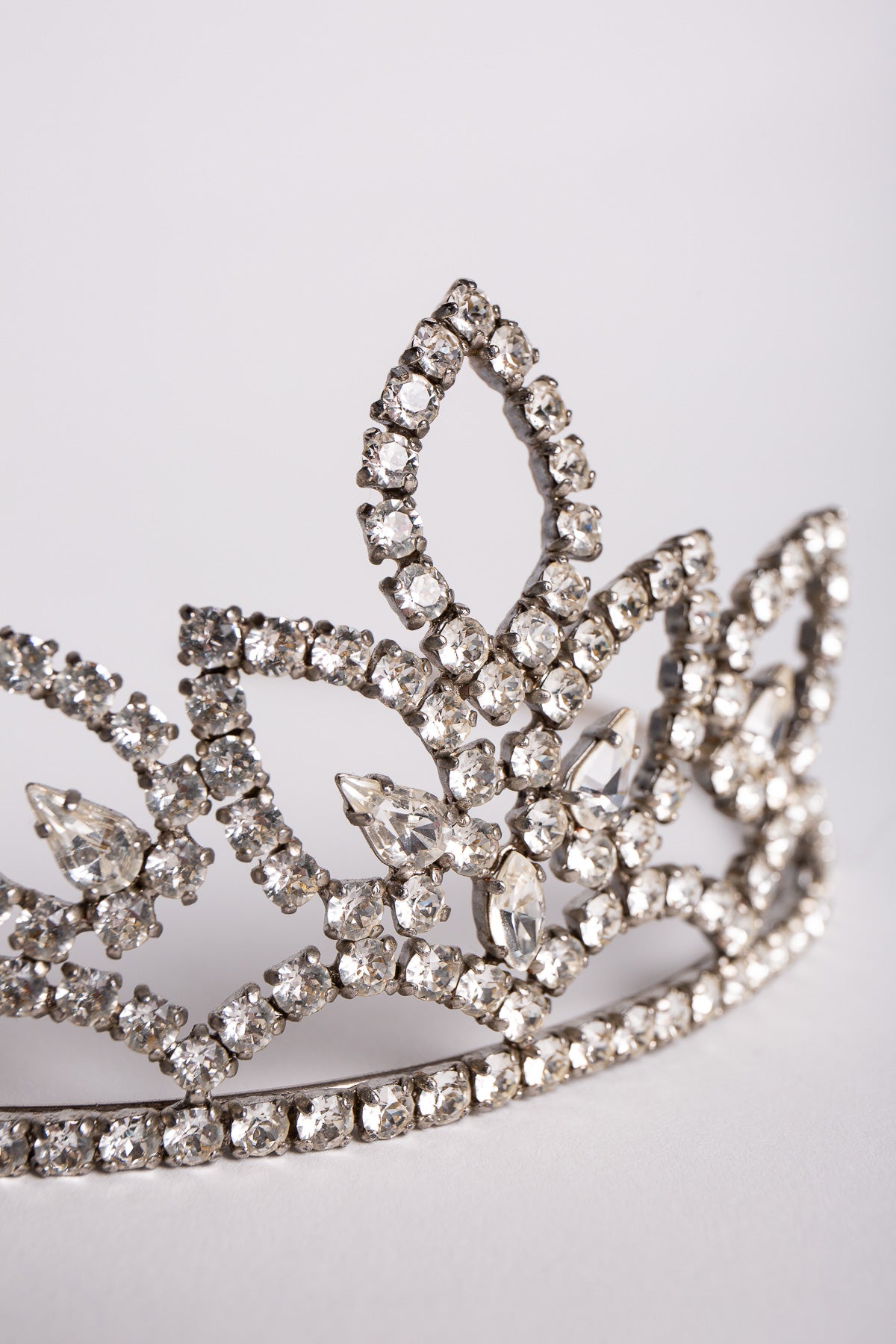 SAINT LAURENT | 'GRUNGE' TIARA