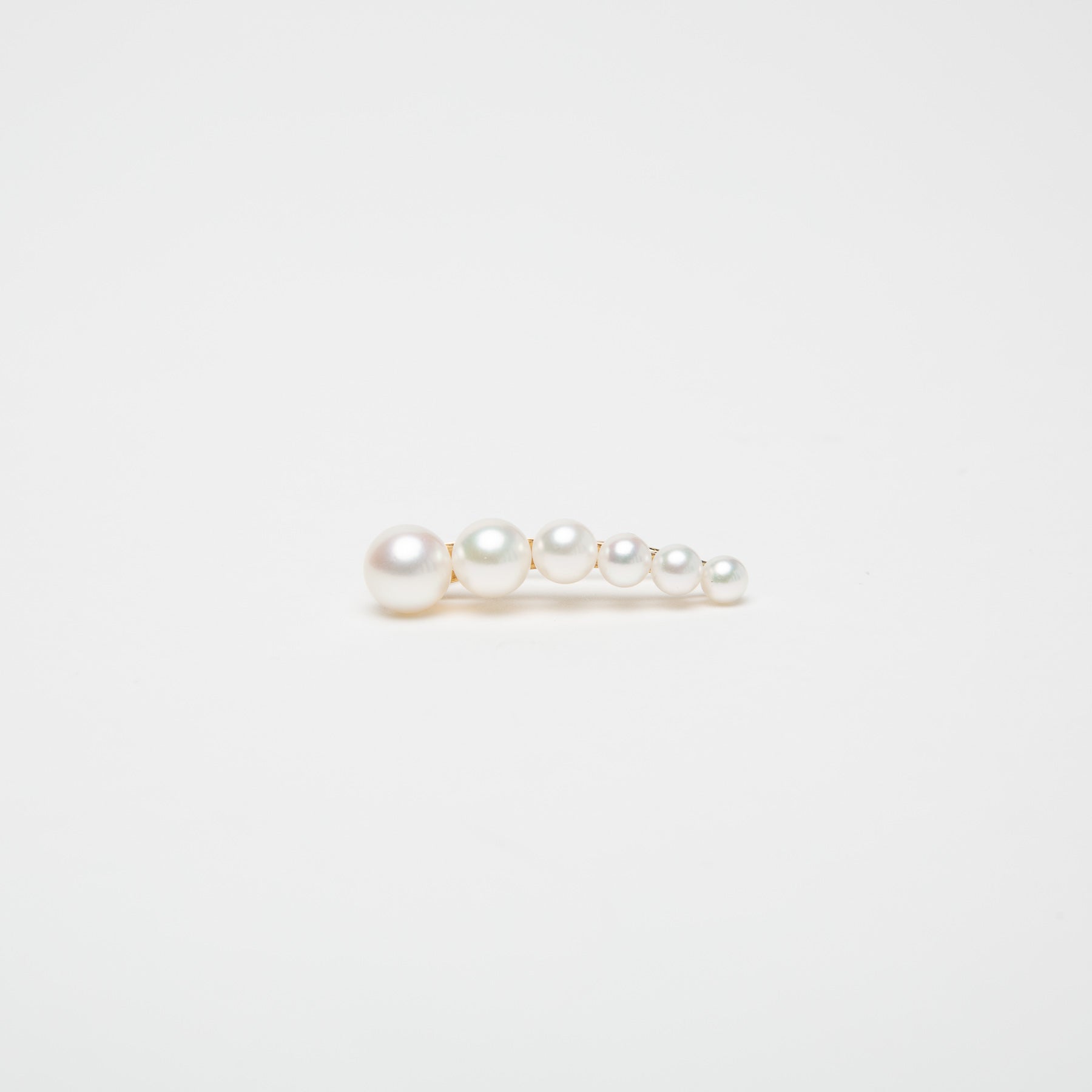 SOPHIE BILLE BRAHE | CROISSANT DE PEARL EAR CLIMBER - MAXFIELD LA