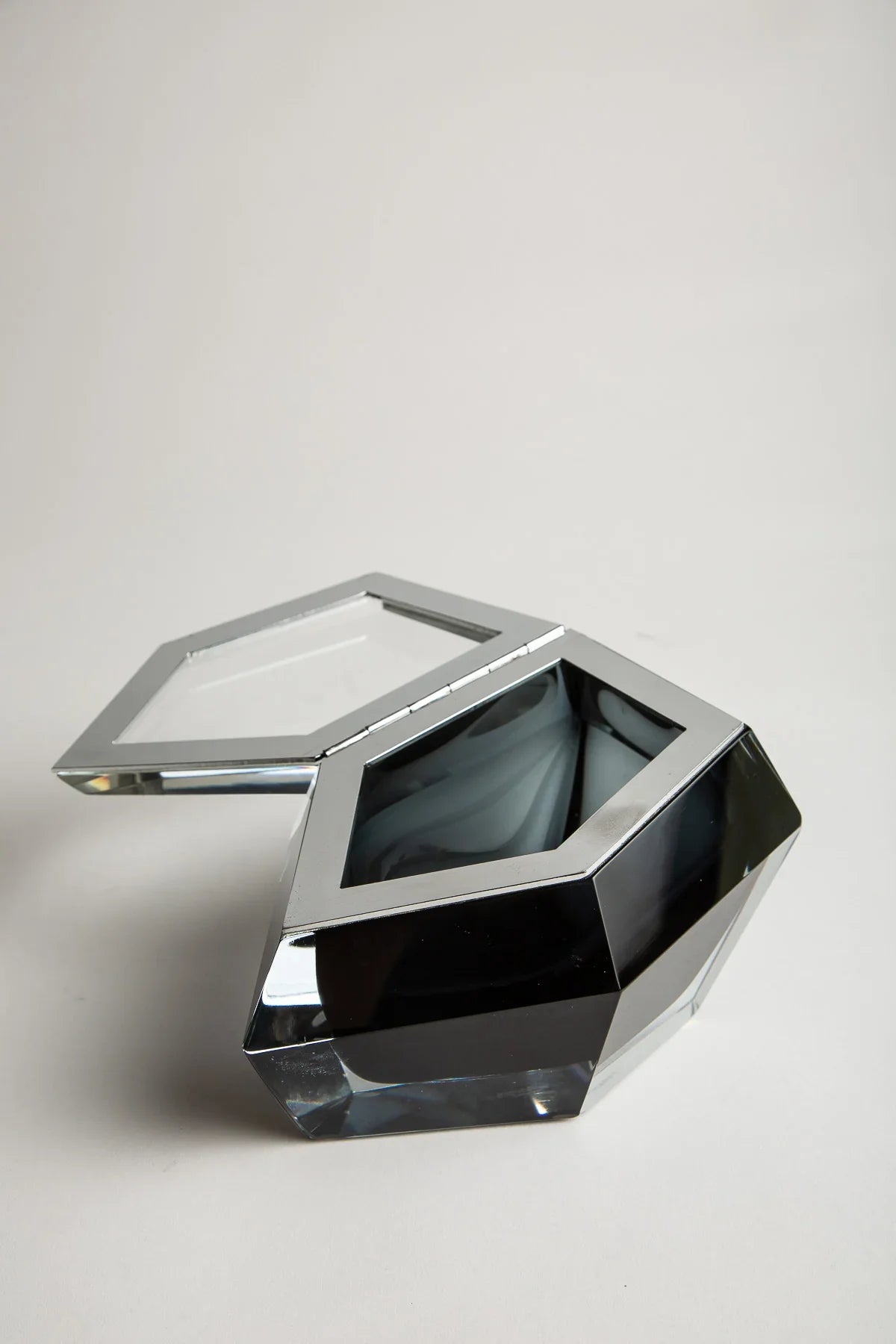 MAXFIELD PRIVATE COLLECTION | PURHO MURANO BLACK GLASS BOX