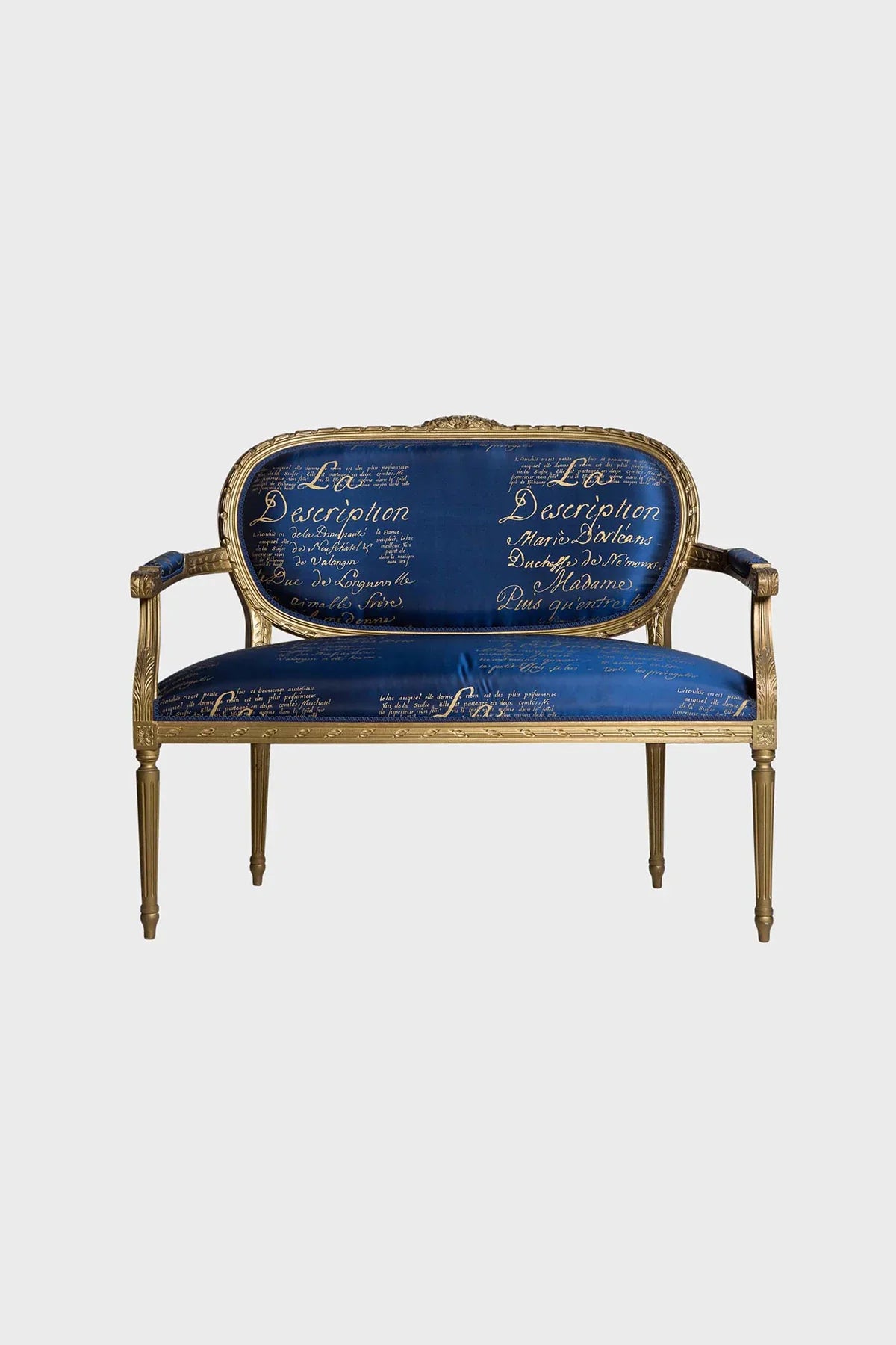 MAXFIELD PRIVATE COLLECTION | QUARTERMAINE OVAL BACK COUCH