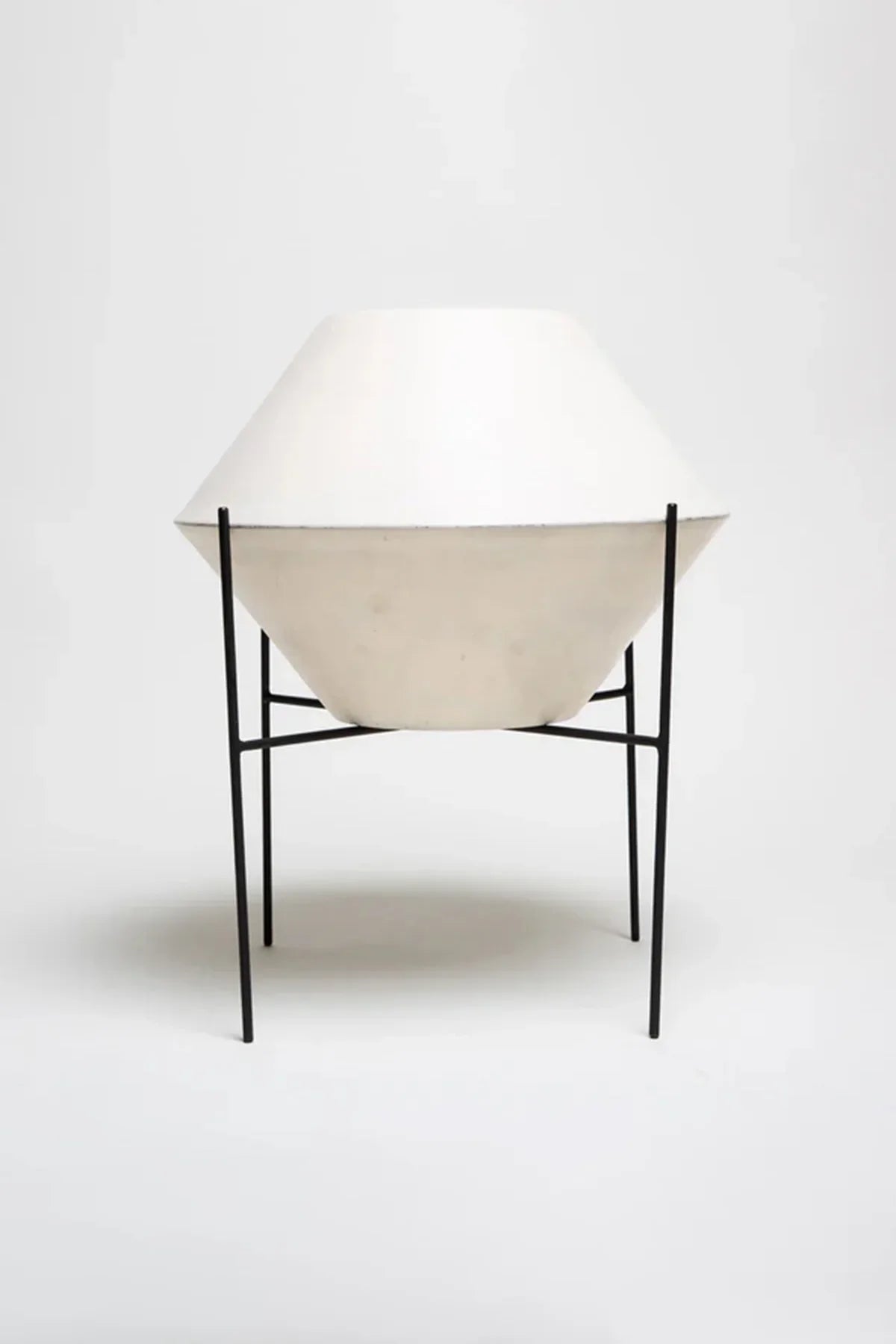 MAXFIELD PRIVATE COLLECTION | 1960'S DIAMOND CERAMIC PLANTER