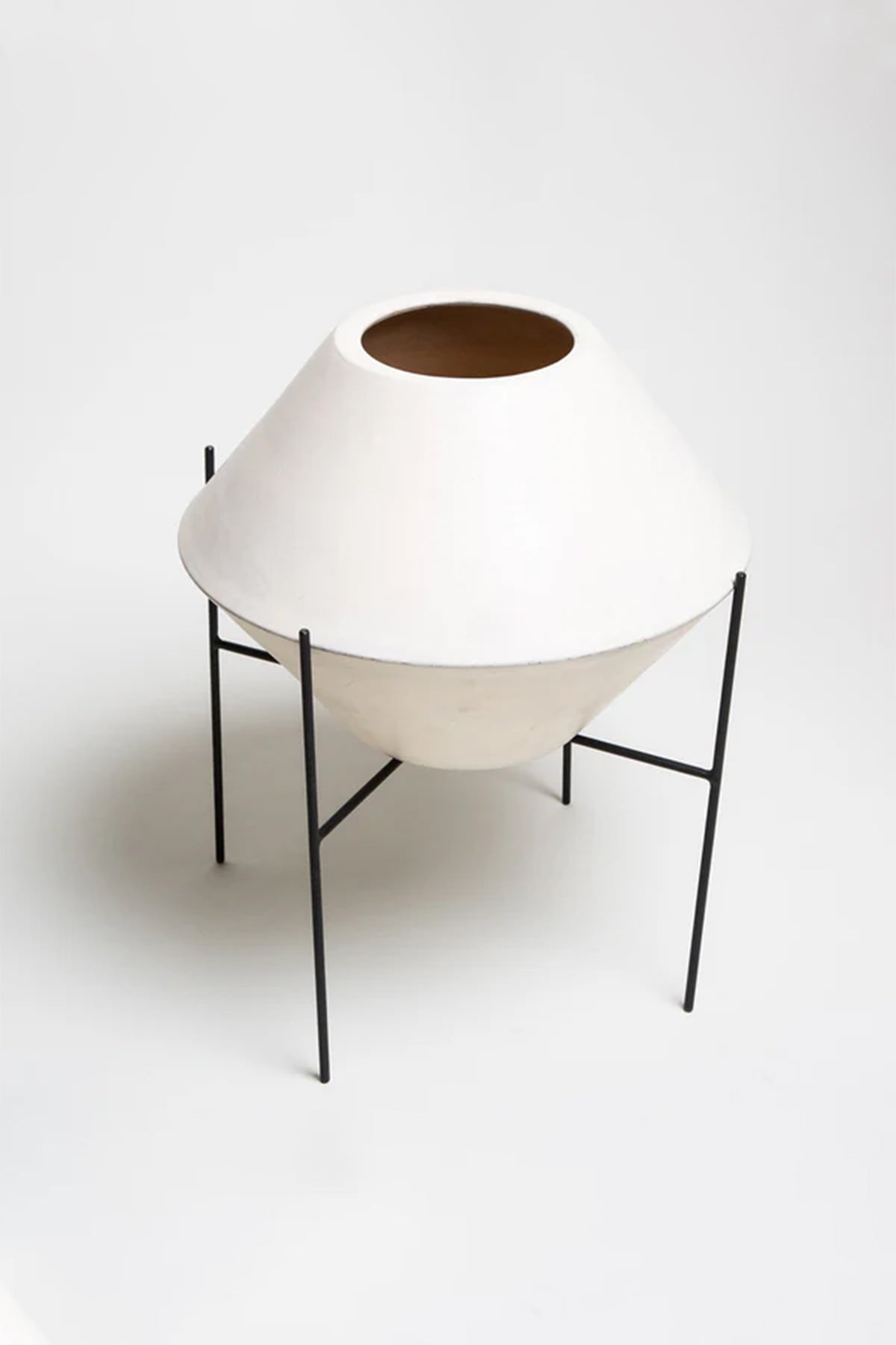 MAXFIELD PRIVATE COLLECTION | 1960'S DIAMOND CERAMIC PLANTER - MAXFIELD LA