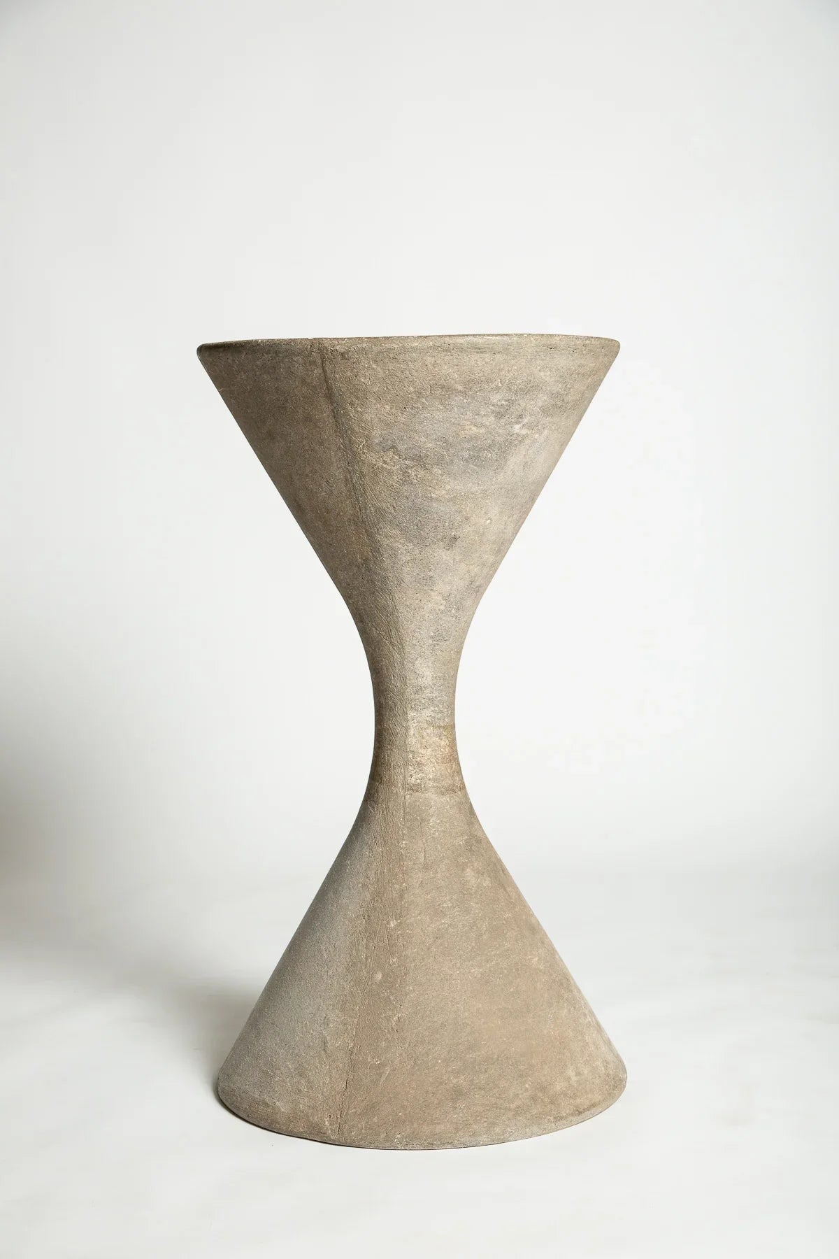MAXFIELD PRIVATE COLLECTION | LARGE WILLY GUHL DIABOLO PLANTER