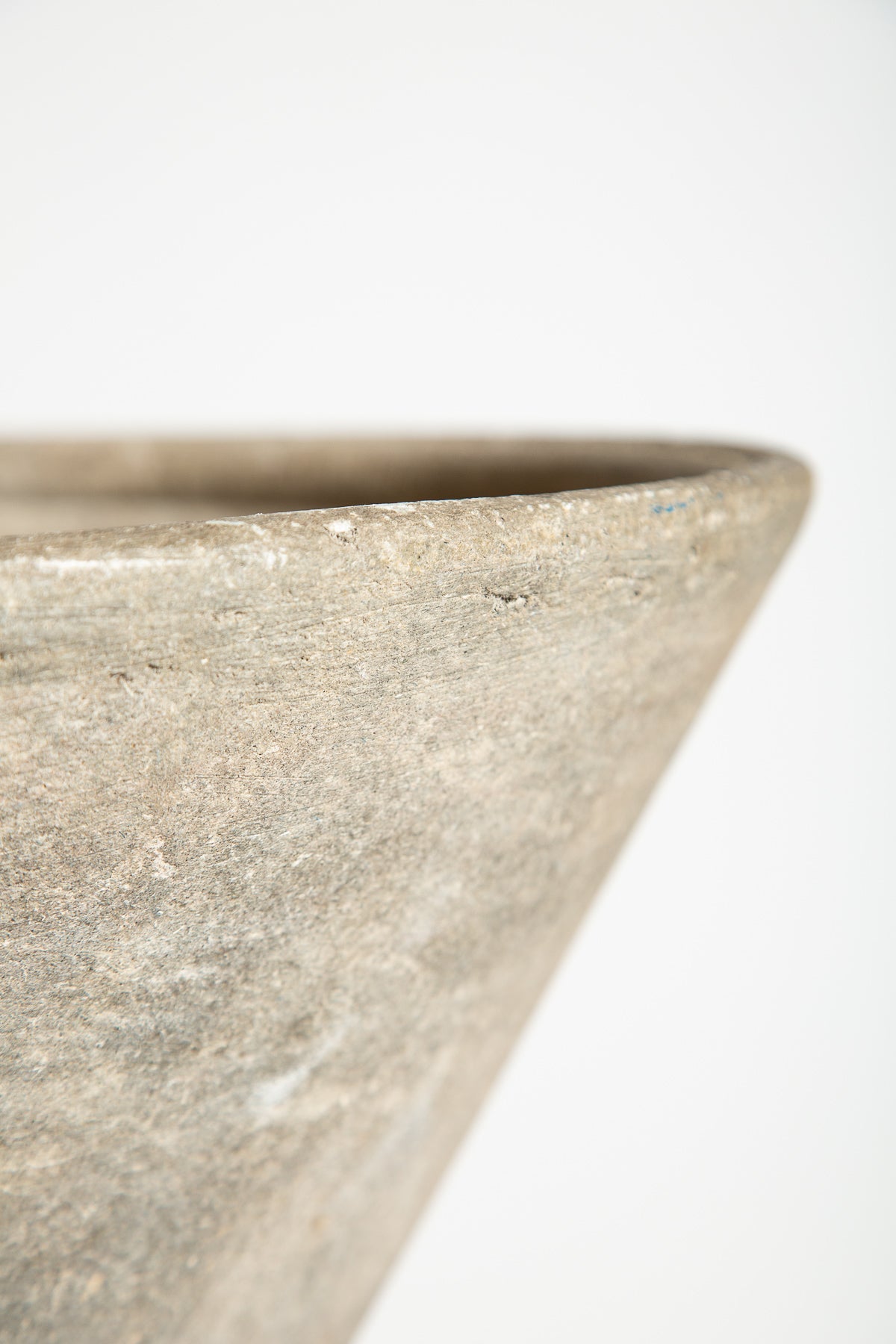 MAXFIELD PRIVATE COLLECTION | LARGE WILLY GUHL DIABOLO PLANTER