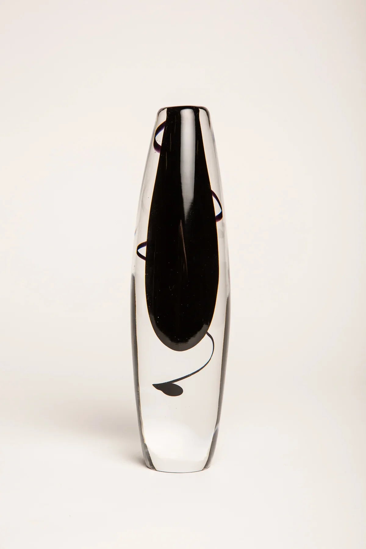 MAXFIELD PRIVATE COLLECTION | KOSTA VASE