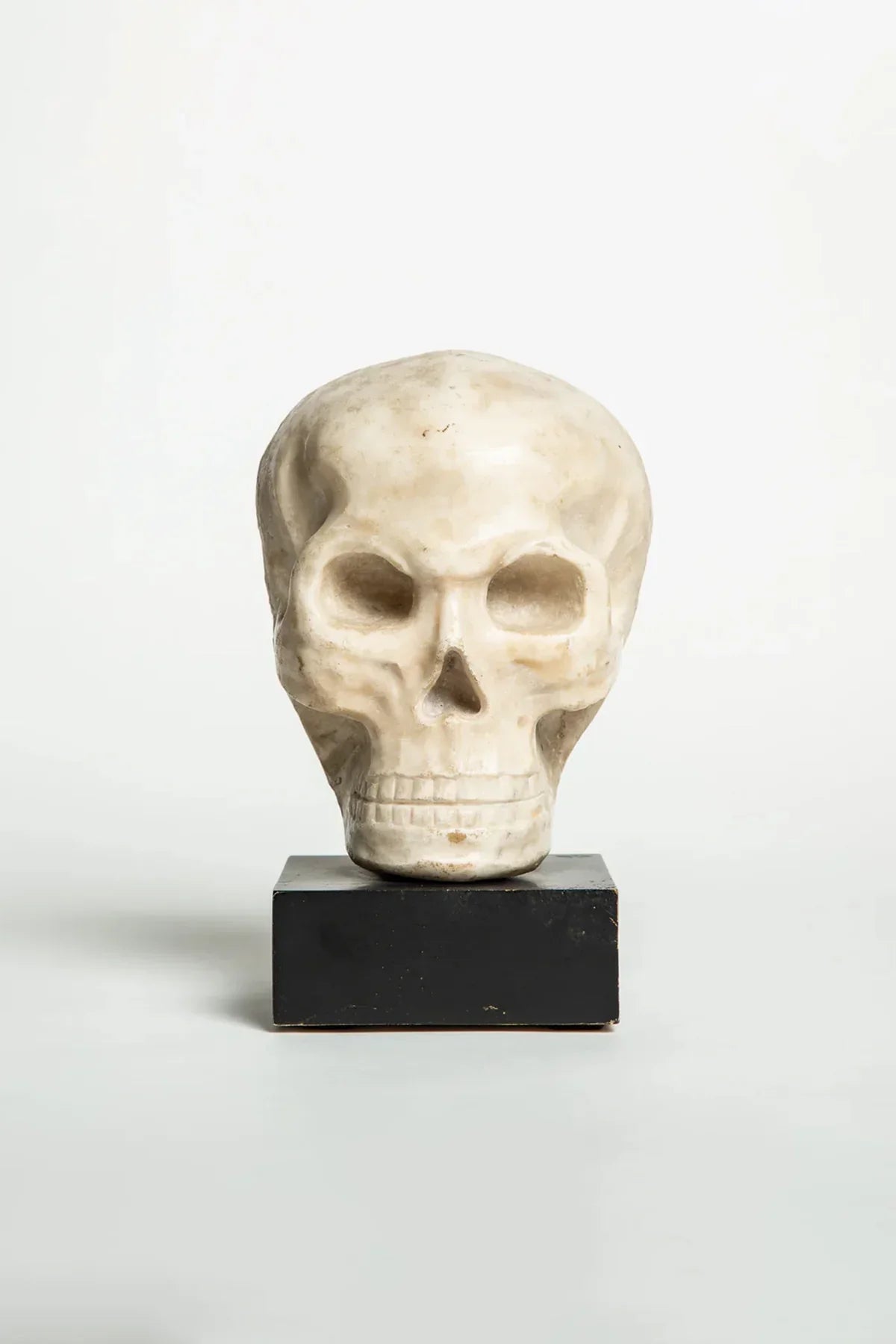 MAXFIELD PRIVATE COLLECTION | 19TH CENTURY MARBLE SKULL