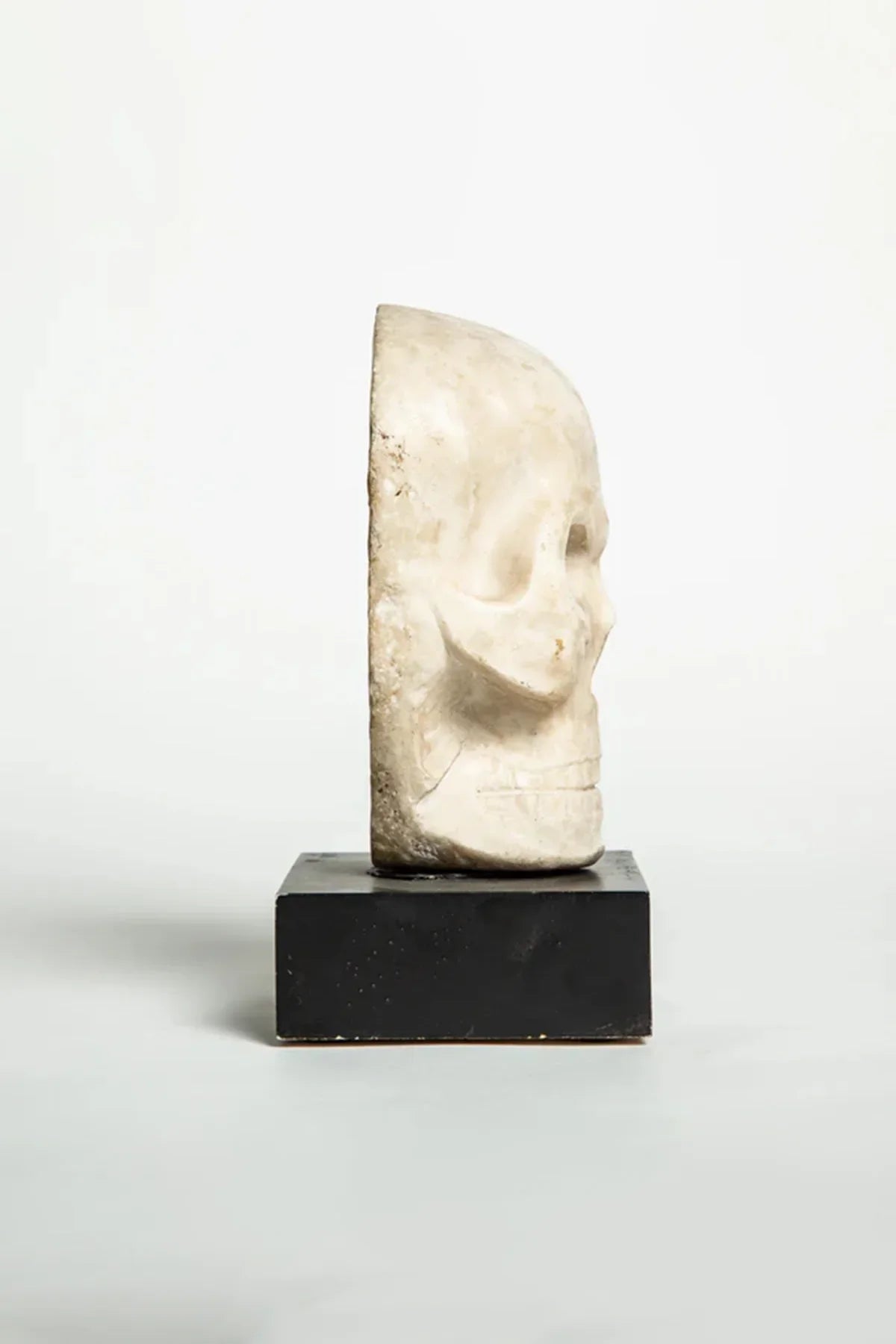 MAXFIELD PRIVATE COLLECTION | 19TH CENTURY MARBLE SKULL