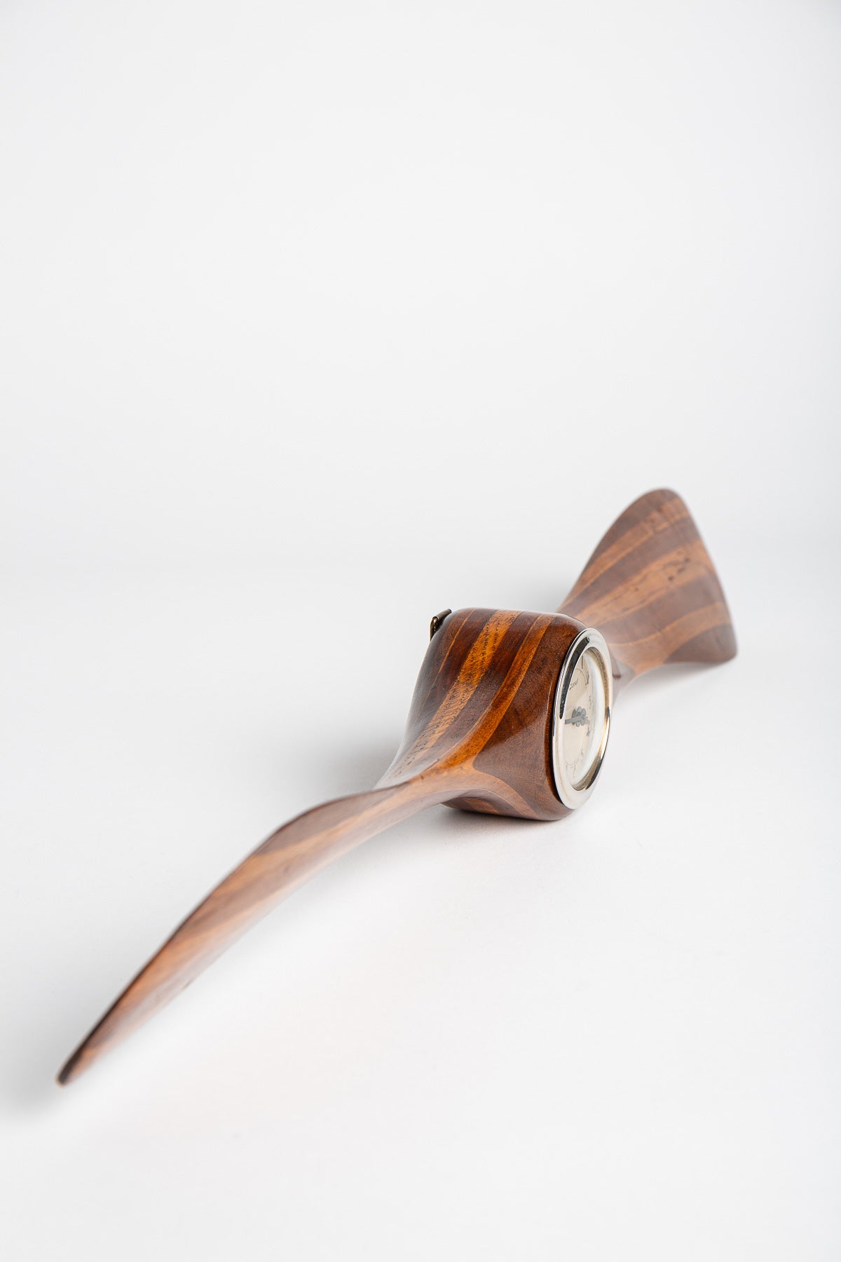 MAXFIELD PRIVATE COLLECTION | VINTAGE PROPELLER CLOCK