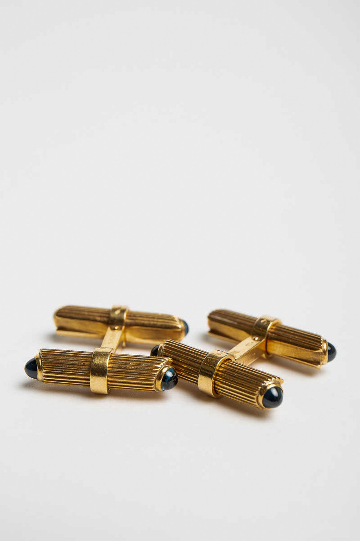 CARTIER | 18K GOLD SAPPHIRE CUFFLINKS