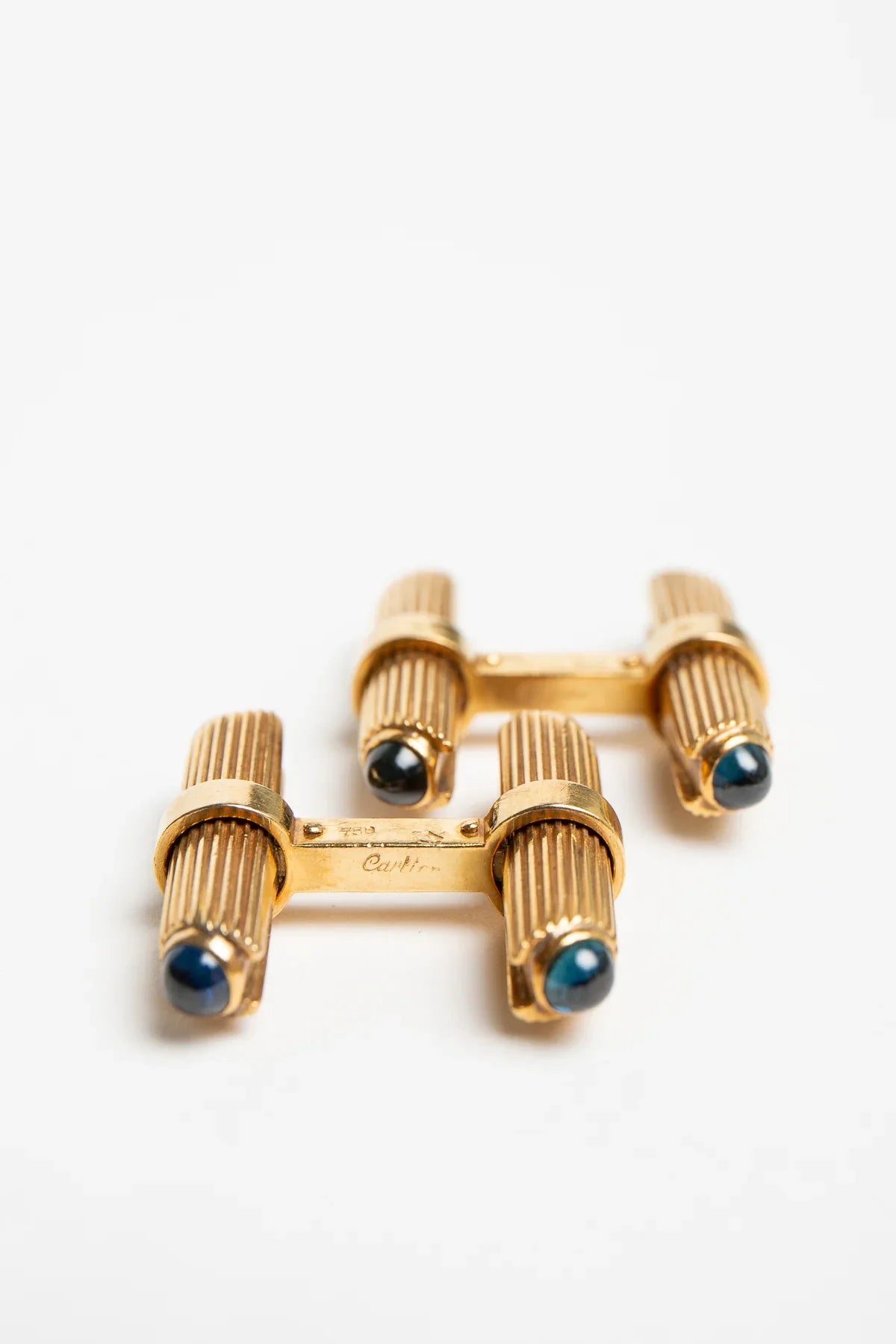 CARTIER | 18K GOLD SAPPHIRE CUFFLINKS