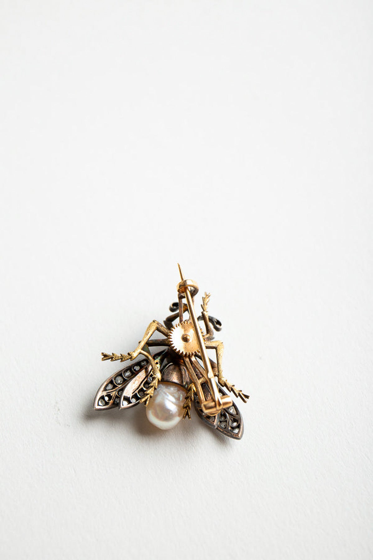 MAXFIELD PRIVATE COLLECTION | VINTAGE PEARL DIAMOND FLY BROOCH