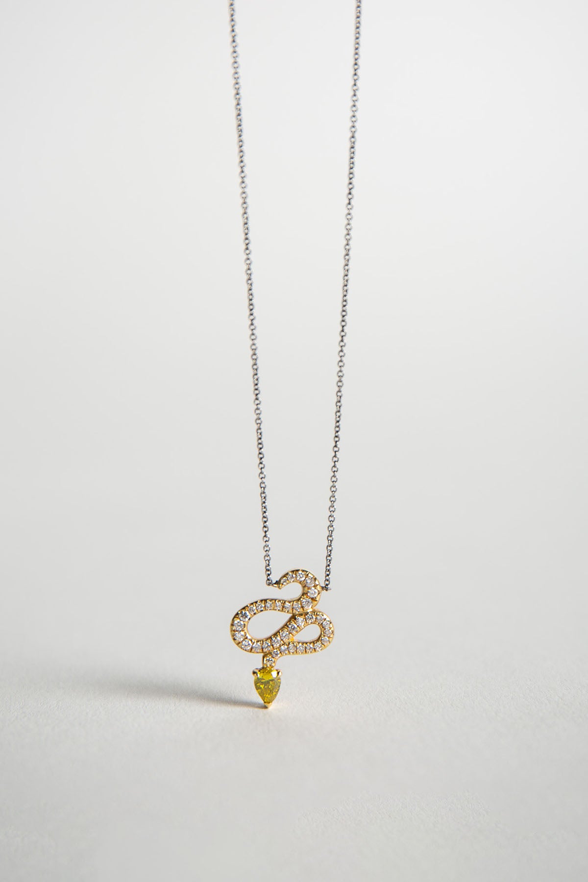 MAXFIELD PRIVATE COLLECTION | YELLOW DIAMOND SNAKE NECKLACE