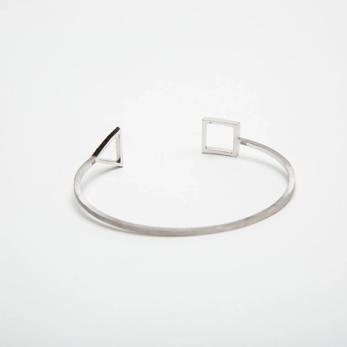 HADAR NORNBERG | SQUARE & TRIANGLE DIAMOND BRACELET
