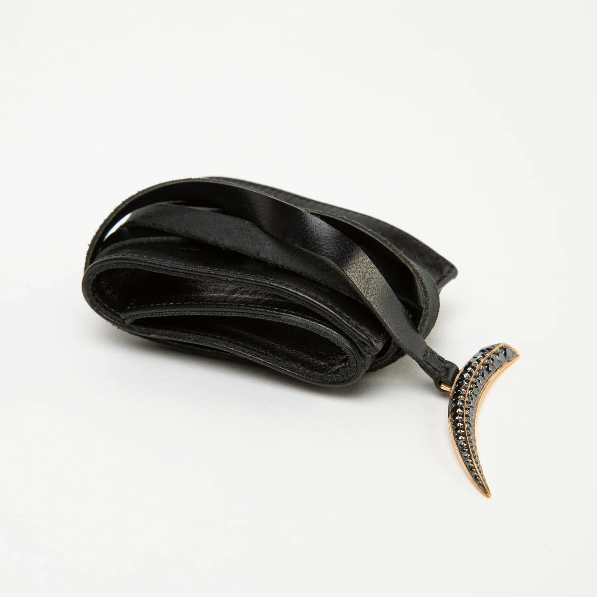 SHAUN LEANE | SABRE PENDANT LEATHER BRACELET