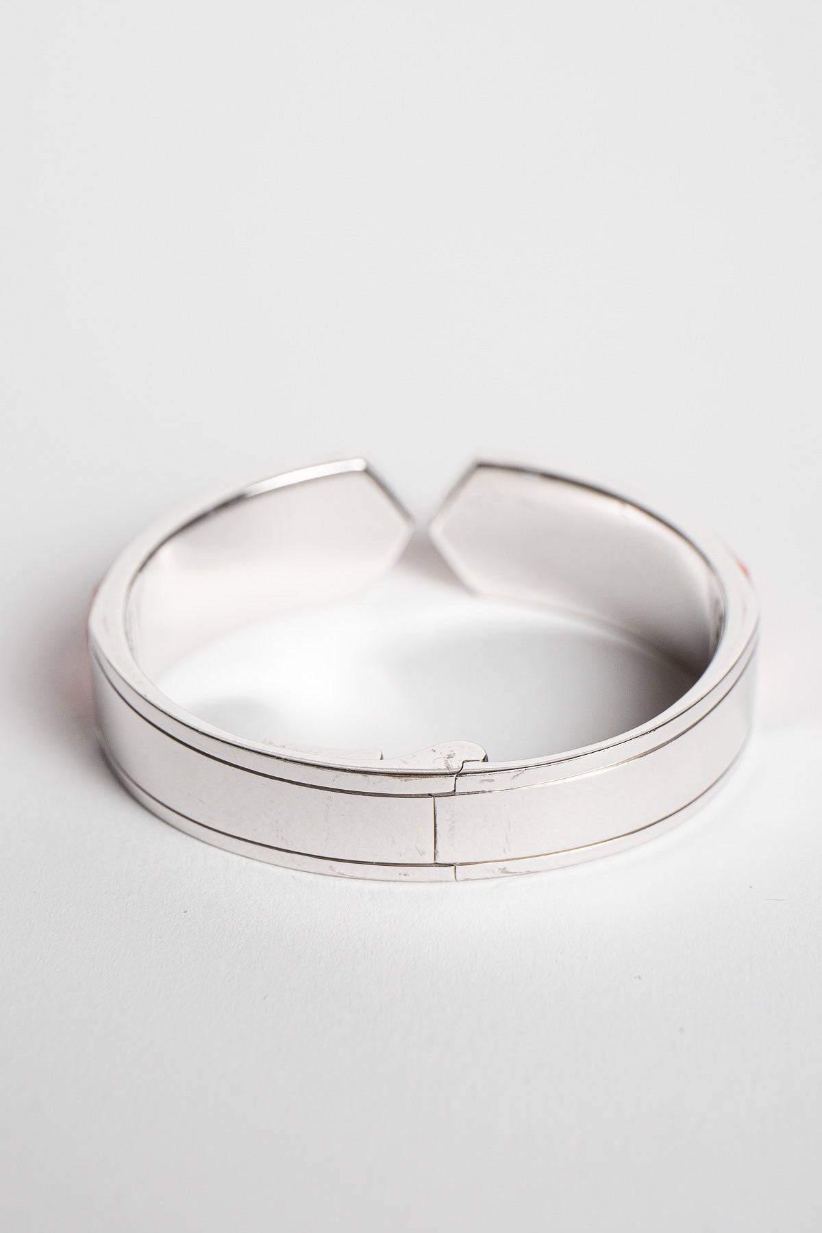 STEPHEN WEBSTER | 18K CORAL HAZE BRACELET