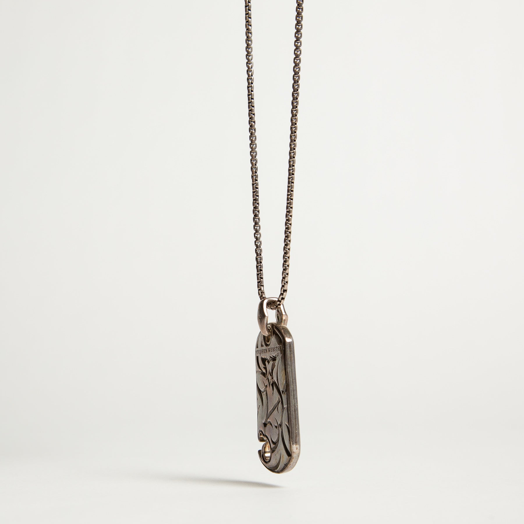 STEPHEN WEBSTER | RAYSKIN DOG TAG