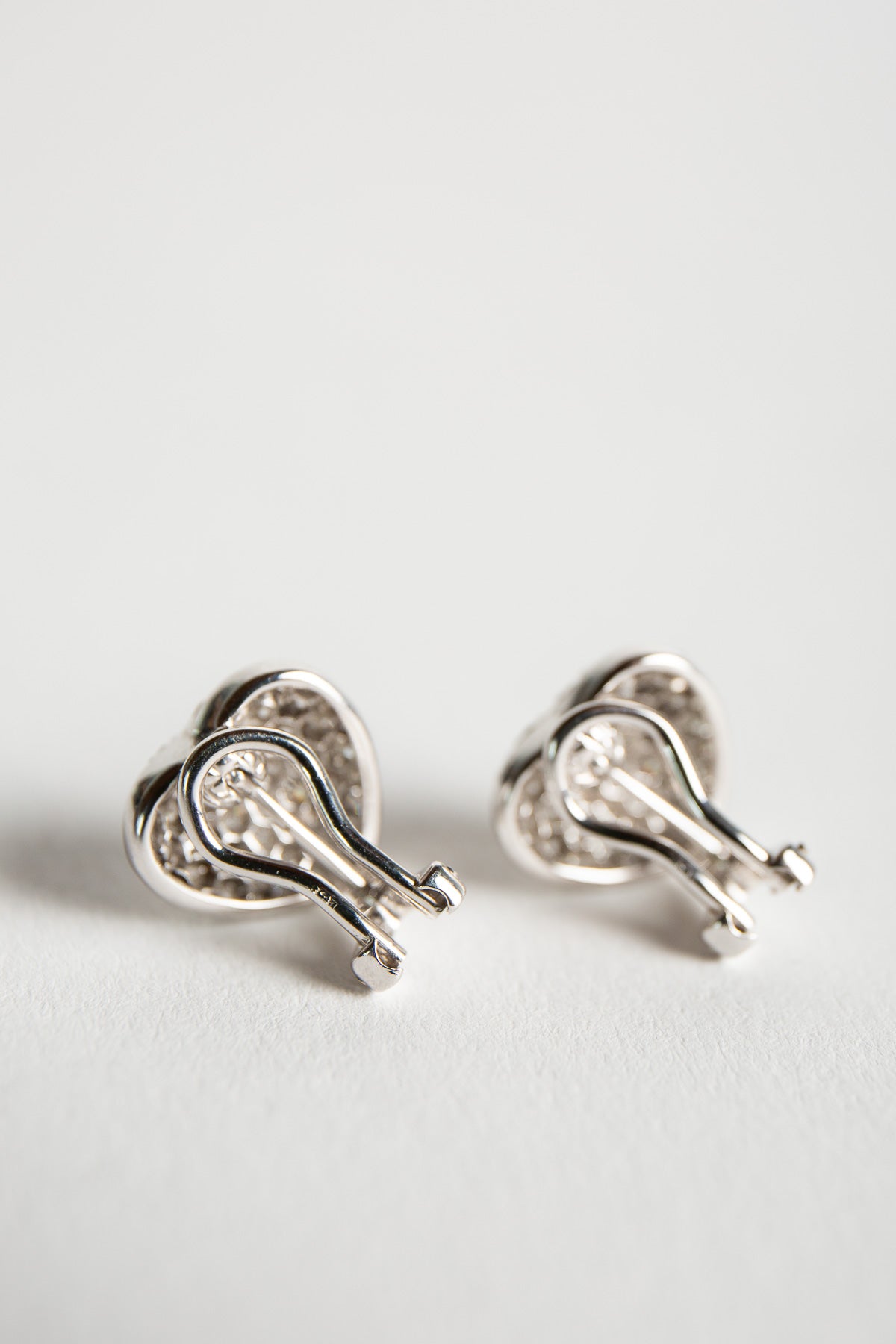 MAXFIELD PRIVATE COLLECTION | HEART CLUSTER EARRINGS