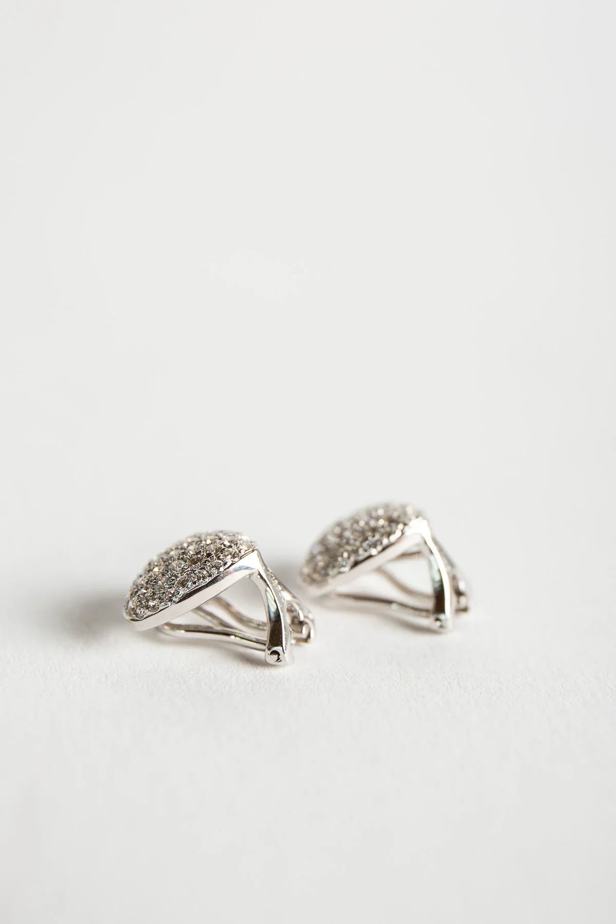 MAXFIELD PRIVATE COLLECTION | HEART CLUSTER EARRINGS