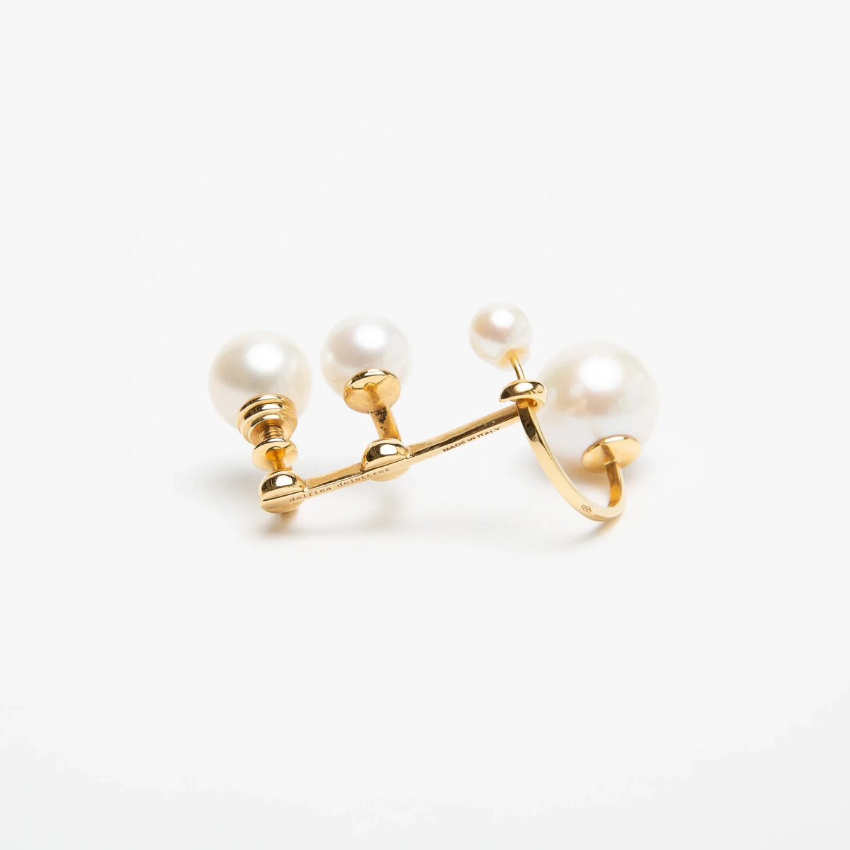 DELFINA DELETTREZ | MULTI PEARL EARCUFF