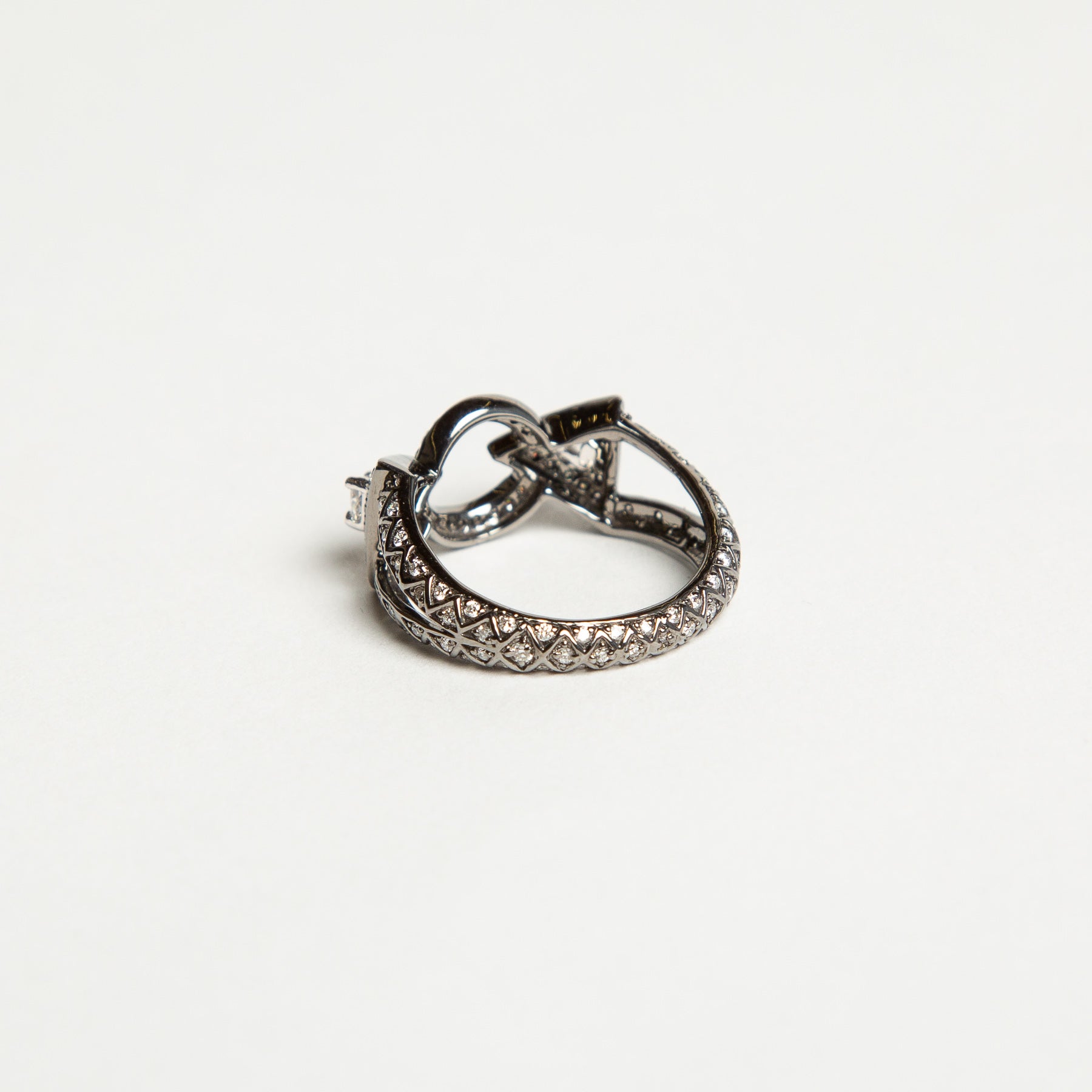 JADE JAGGER | DOUBLE DIAMOND TRIANGLE RING