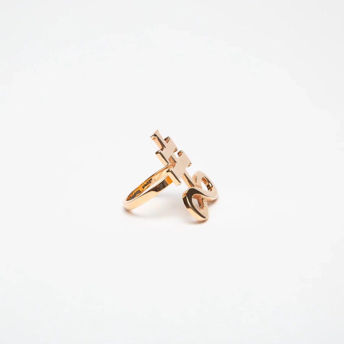 SARAH JANE WILDE | BLACK STAR UPSIDE DOWN CROSS RING