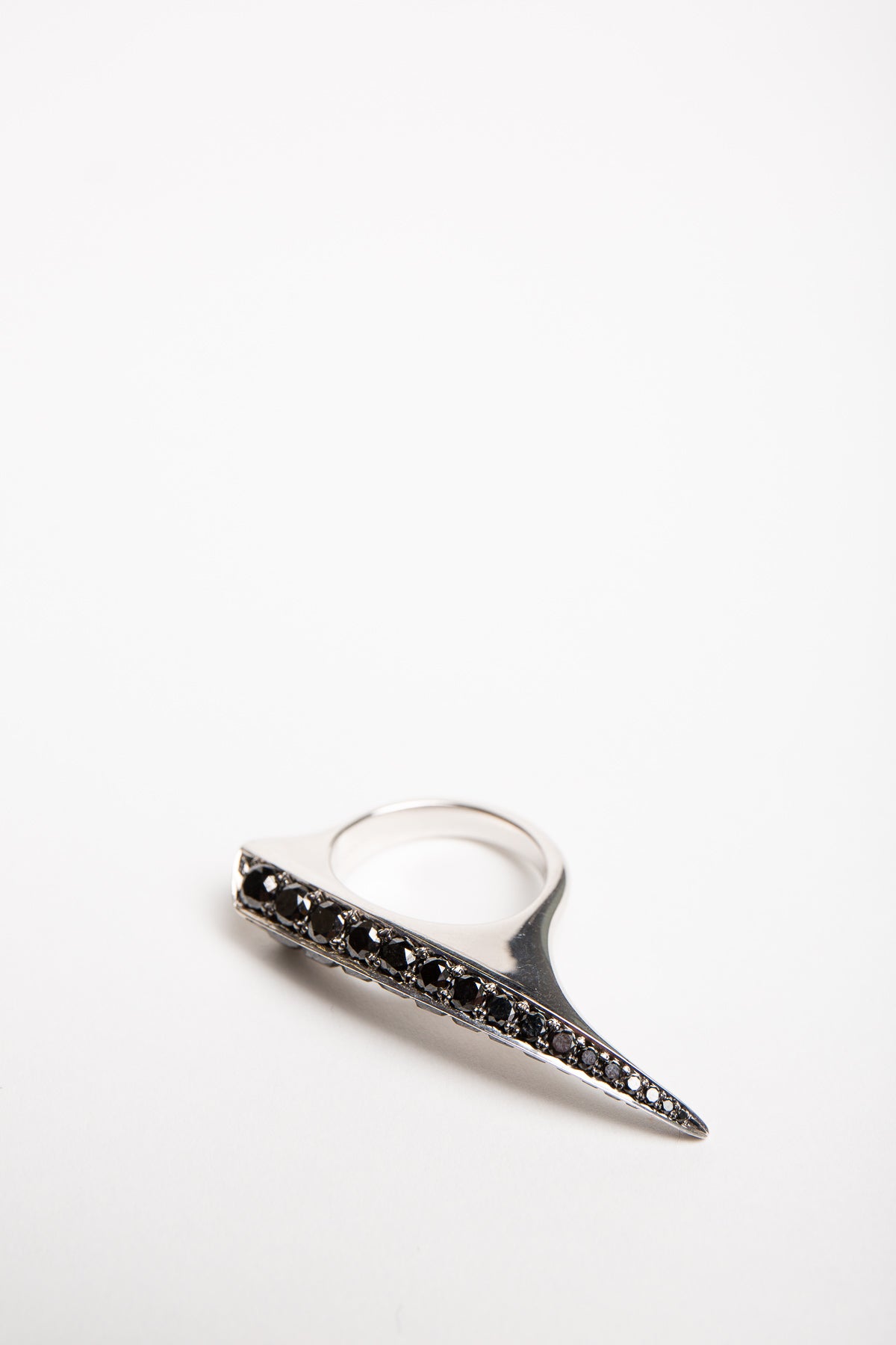 SHAUN LEANE | BLACK DIAMOND SABRE RING