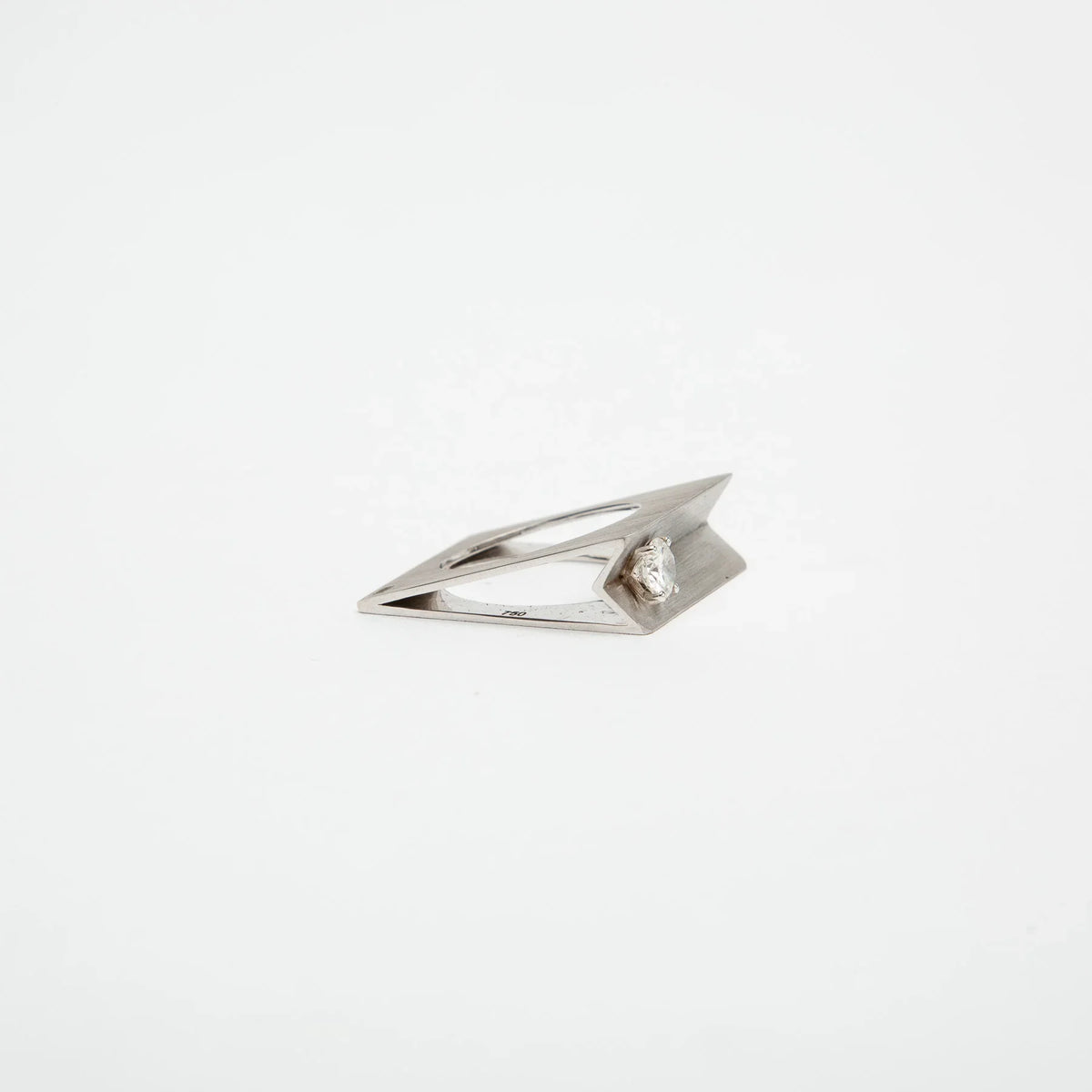 HADAR NORNBERG | WHITE GOLD SPATIAL RING