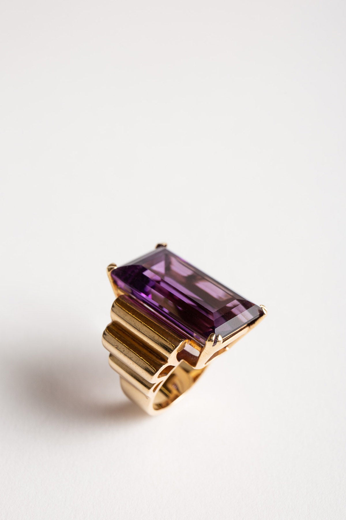 MAXFIELD PRIVATE COLLECTION | 1940'S AMETHYST RING