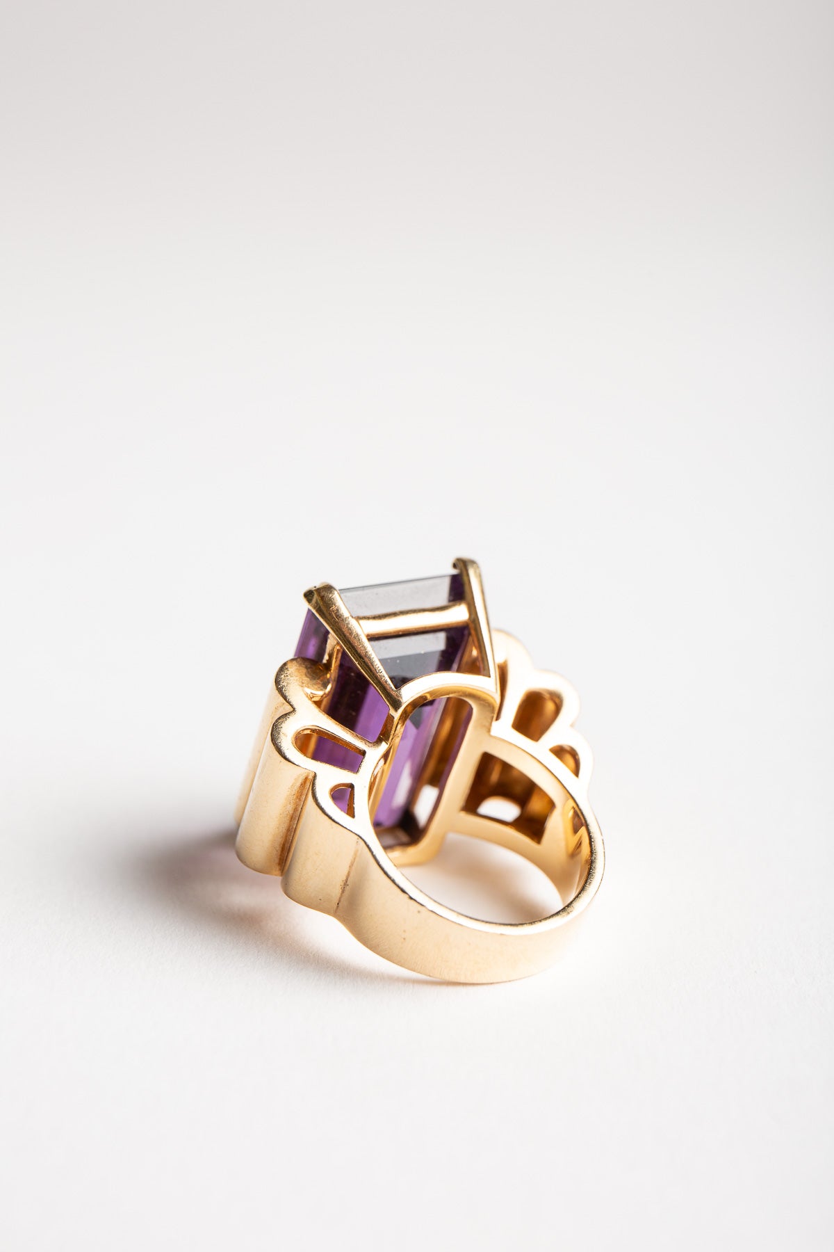 MAXFIELD PRIVATE COLLECTION | 1940'S AMETHYST RING - MAXFIELD LA