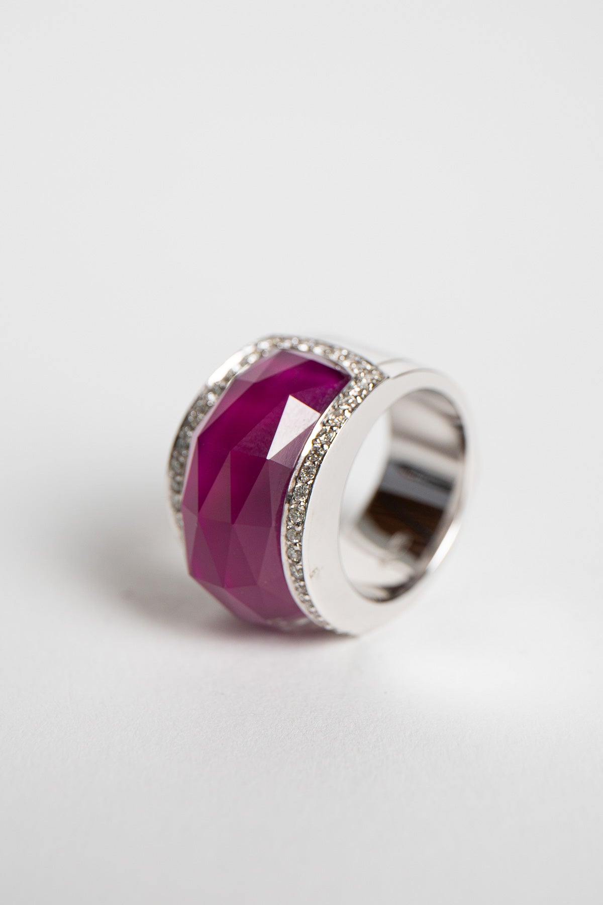 STEPHEN WEBSTER | AGATE DIAMOND HAZE RING