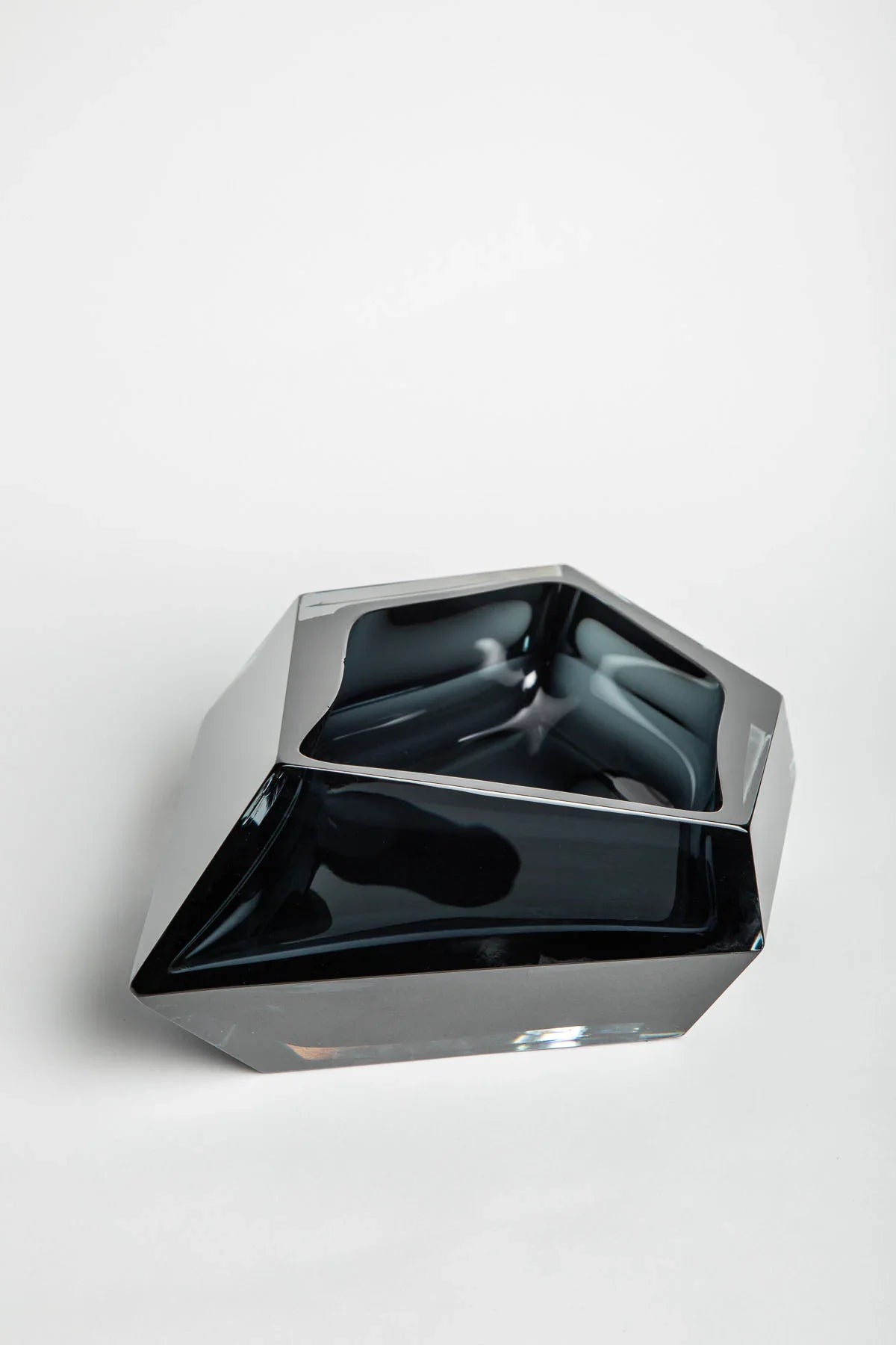 MAXFIELD PRIVATE COLLECTION | LARGE PURHO MURANO BLACK GLASS BOWL