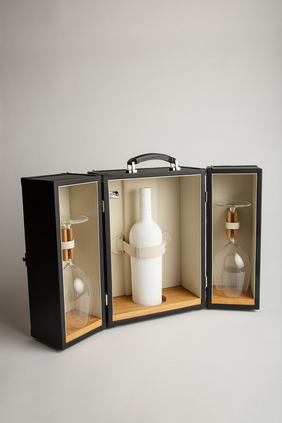 PINEL ET PINEL | WINE CASE
