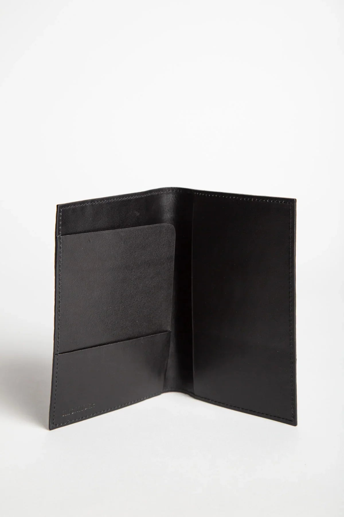 JIL SANDER | ALLIGATOR PASSPORT WALLET