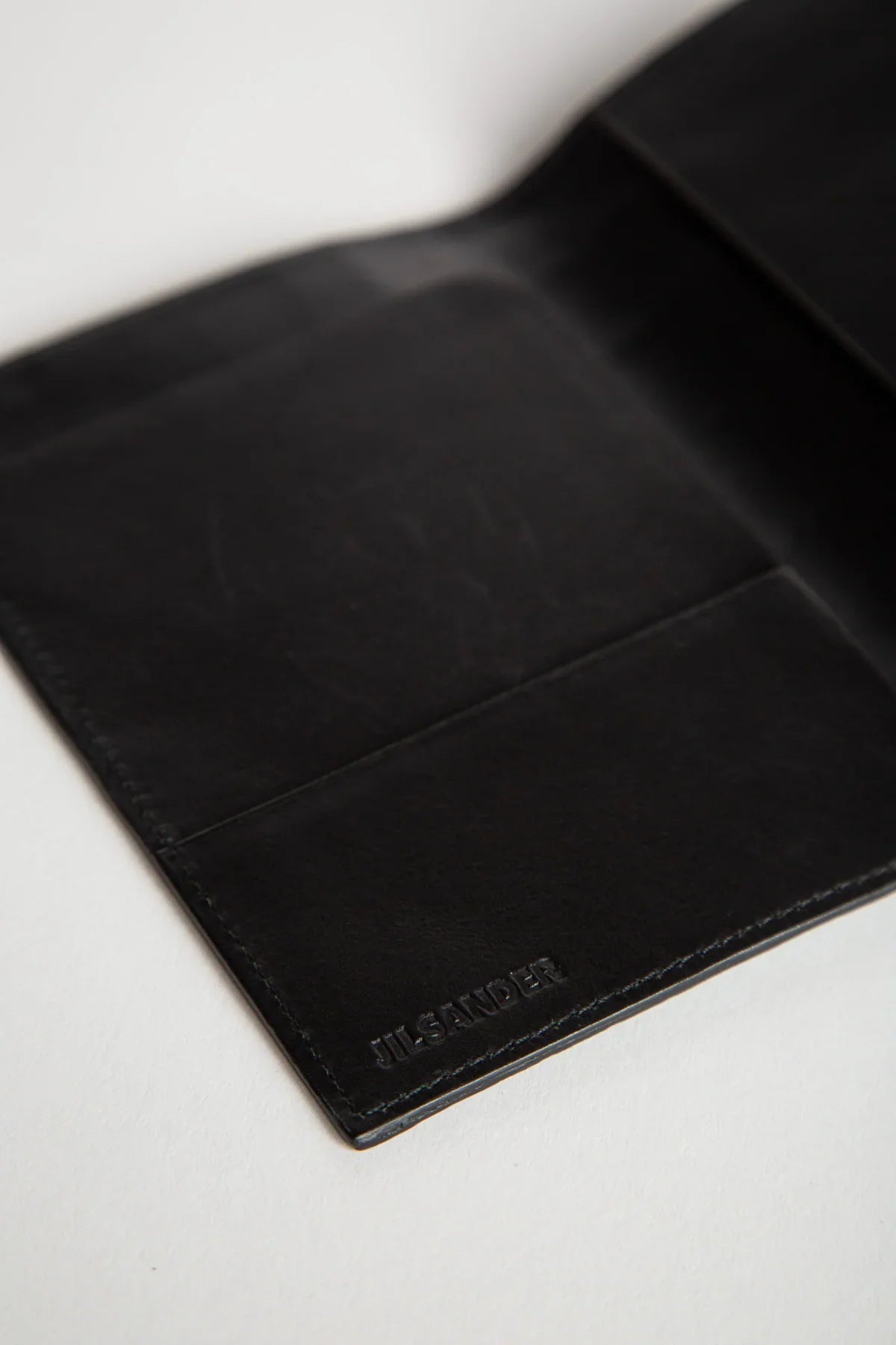 JIL SANDER | ALLIGATOR PASSPORT WALLET