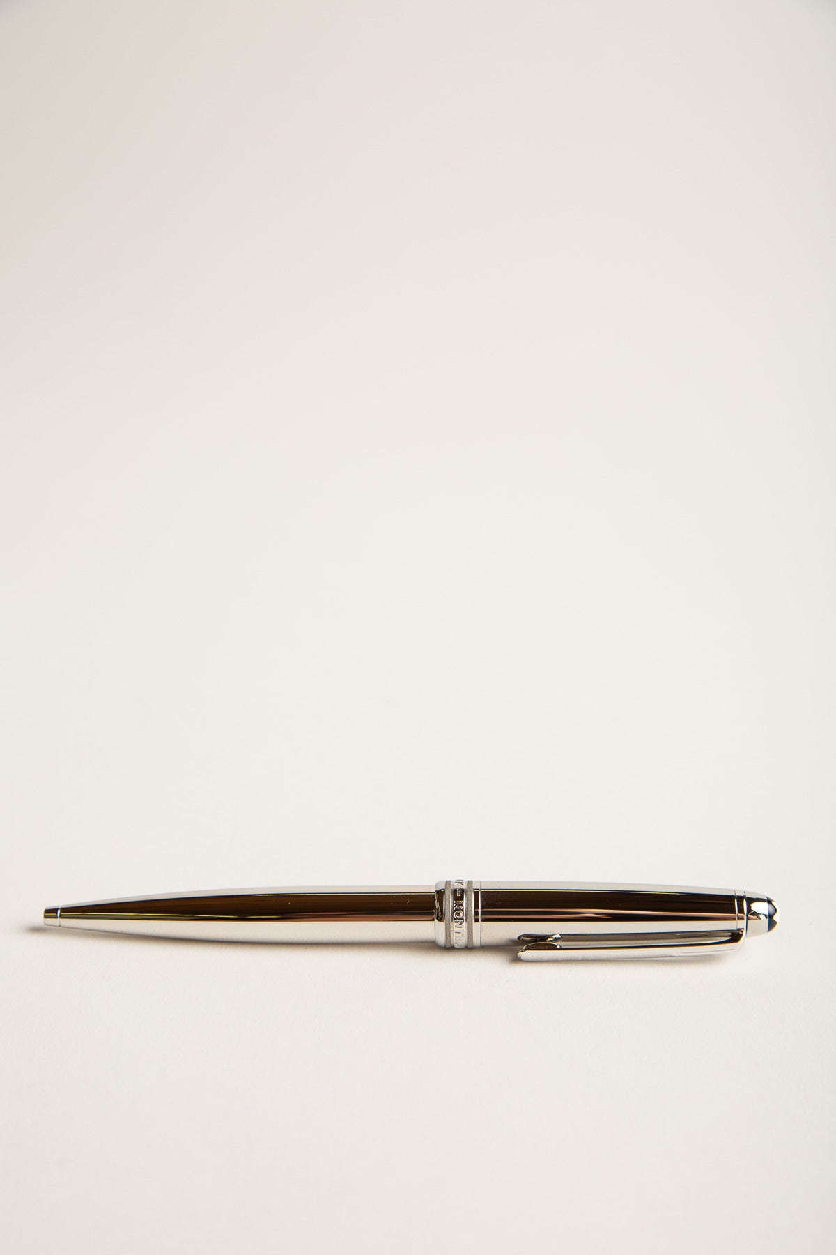 VETEMENTS | BROKER PEN - MAXFIELD LA