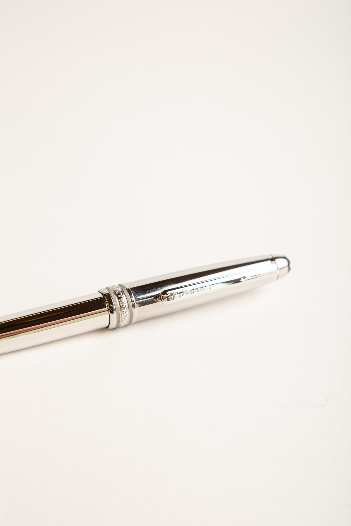 VETEMENTS | BROKER PEN - MAXFIELD LA