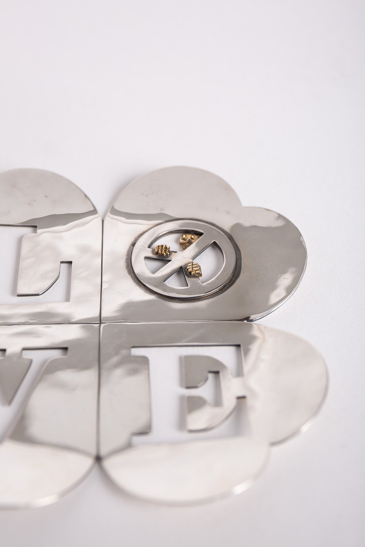 BLIND MAN TOGS | VINTAGE CARTIER APPLE TIFFANY TRAY PEN HOLDER