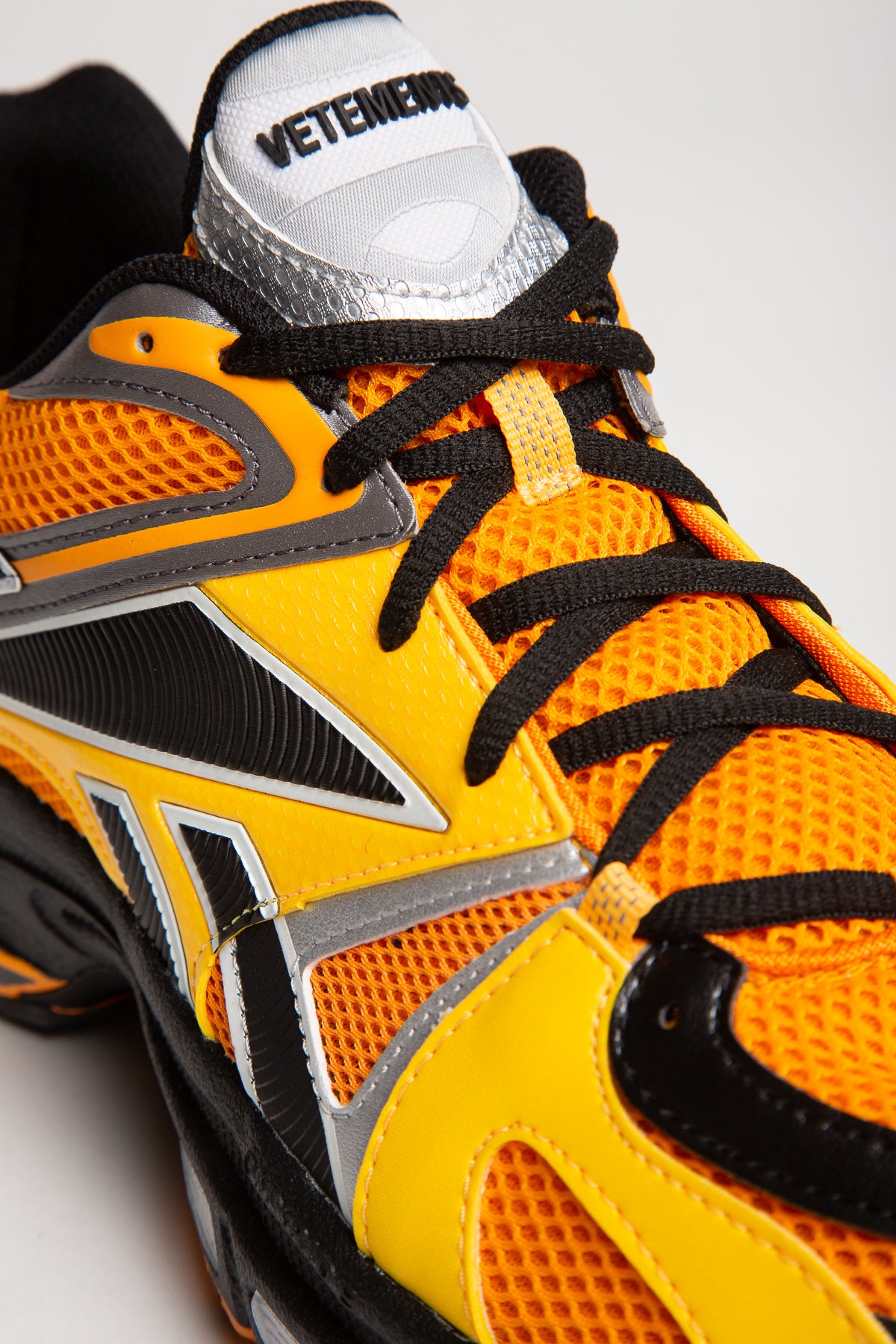 VETEMENTS | SPIKE RUNNER 200 - MAXFIELD LA