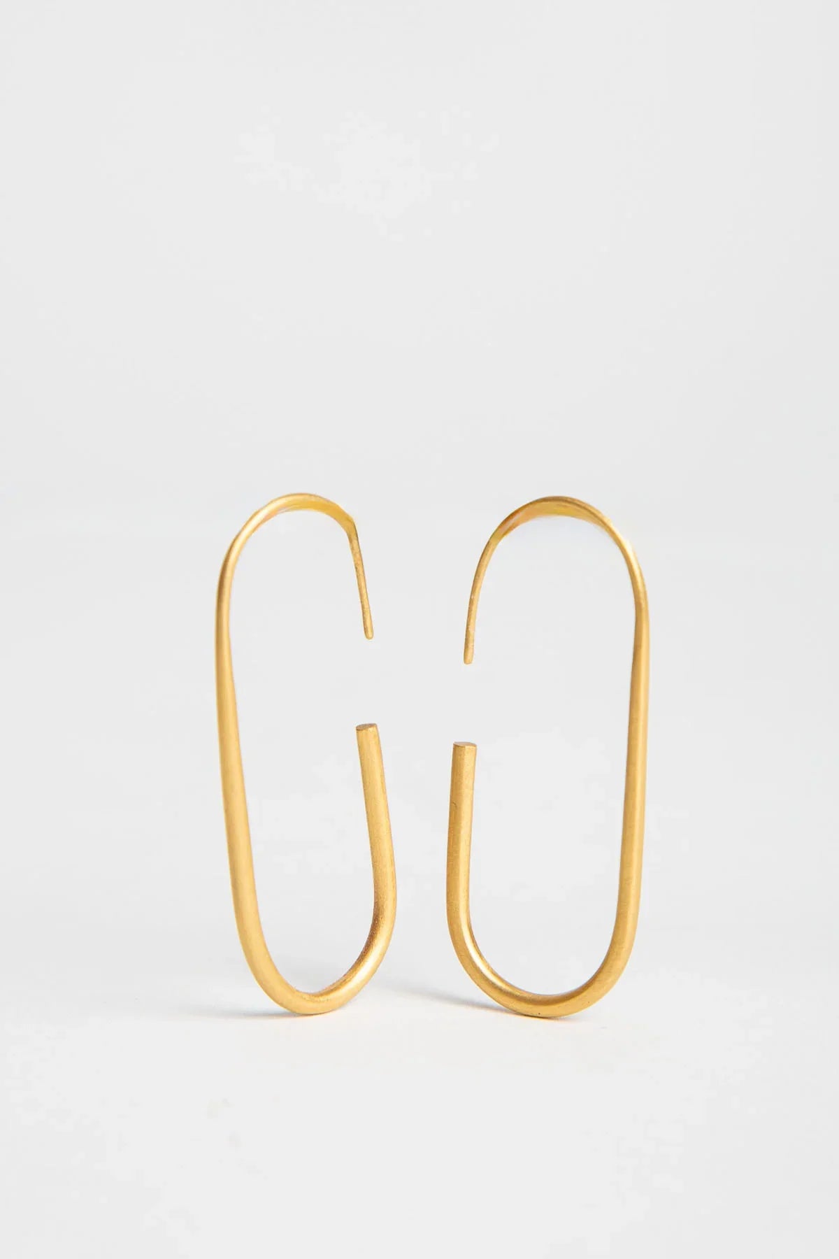 Eli Halili | Oval Hoops