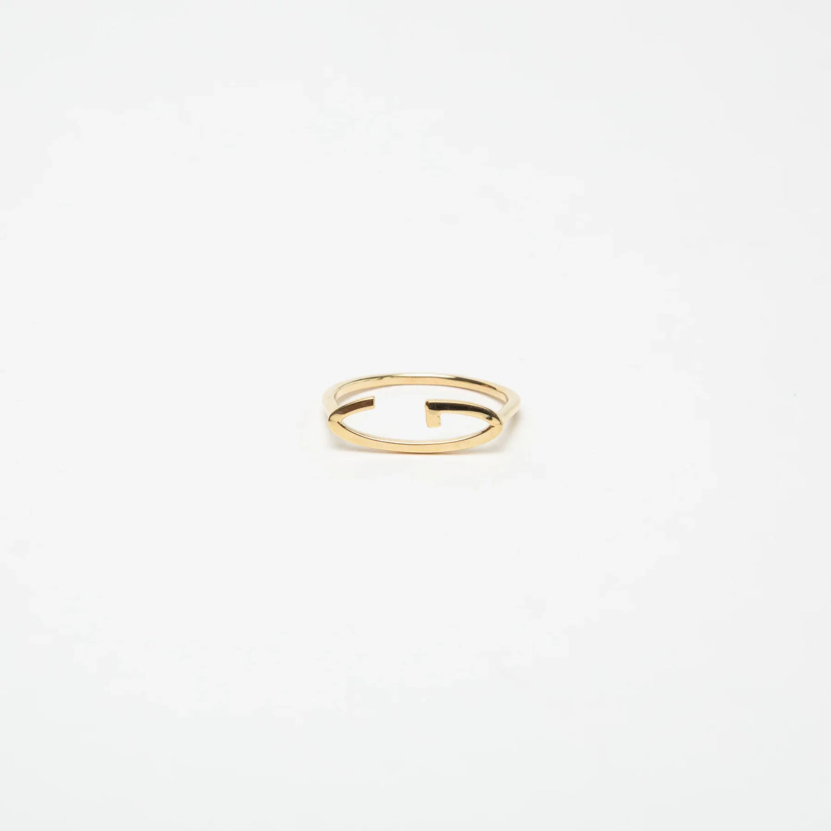 KWIT | 14K GOLD LETTER G RING