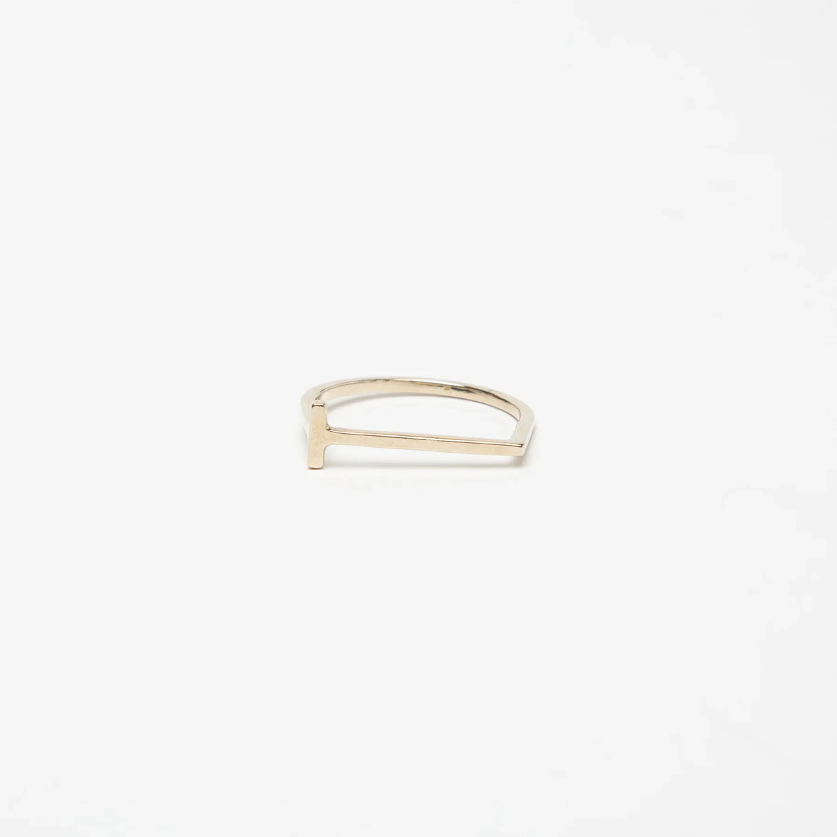 KWIT | 14K WHITE GOLD LETTER T RING