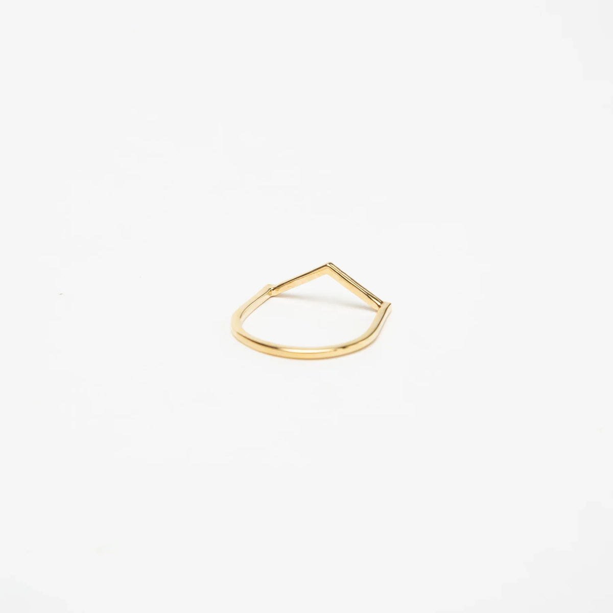 KWIT | LETTER V DIAMOND RING