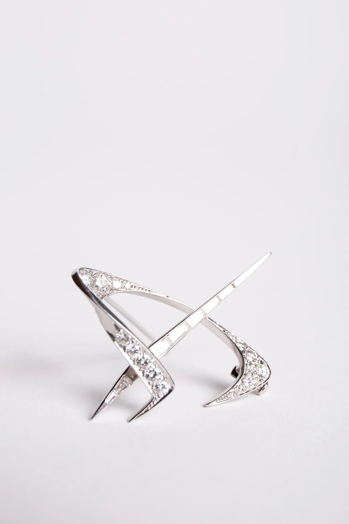 MAXFIELD COLLECTION | 20TH CENTURY DIAMOND BROOCH