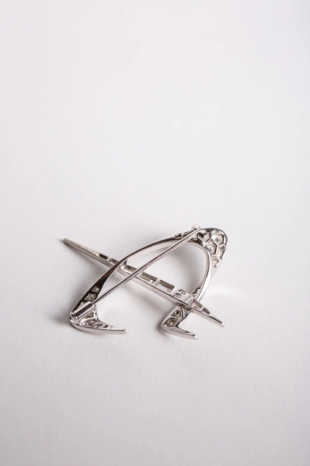 MAXFIELD COLLECTION | 20TH CENTURY DIAMOND BROOCH