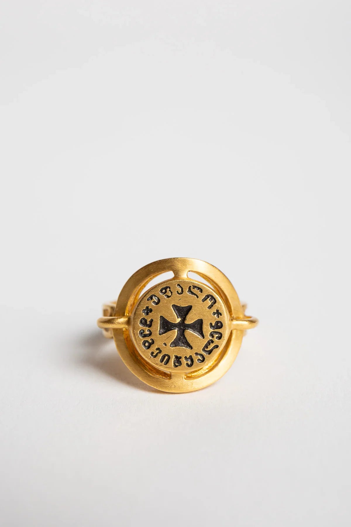 ELI HALILI | 22K GEORGIAN CROSS RING