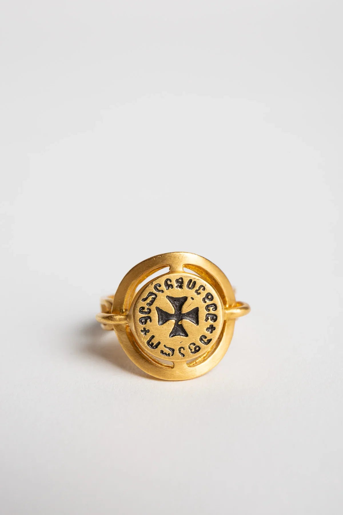 ELI HALILI | 22K GEORGIAN CROSS RING