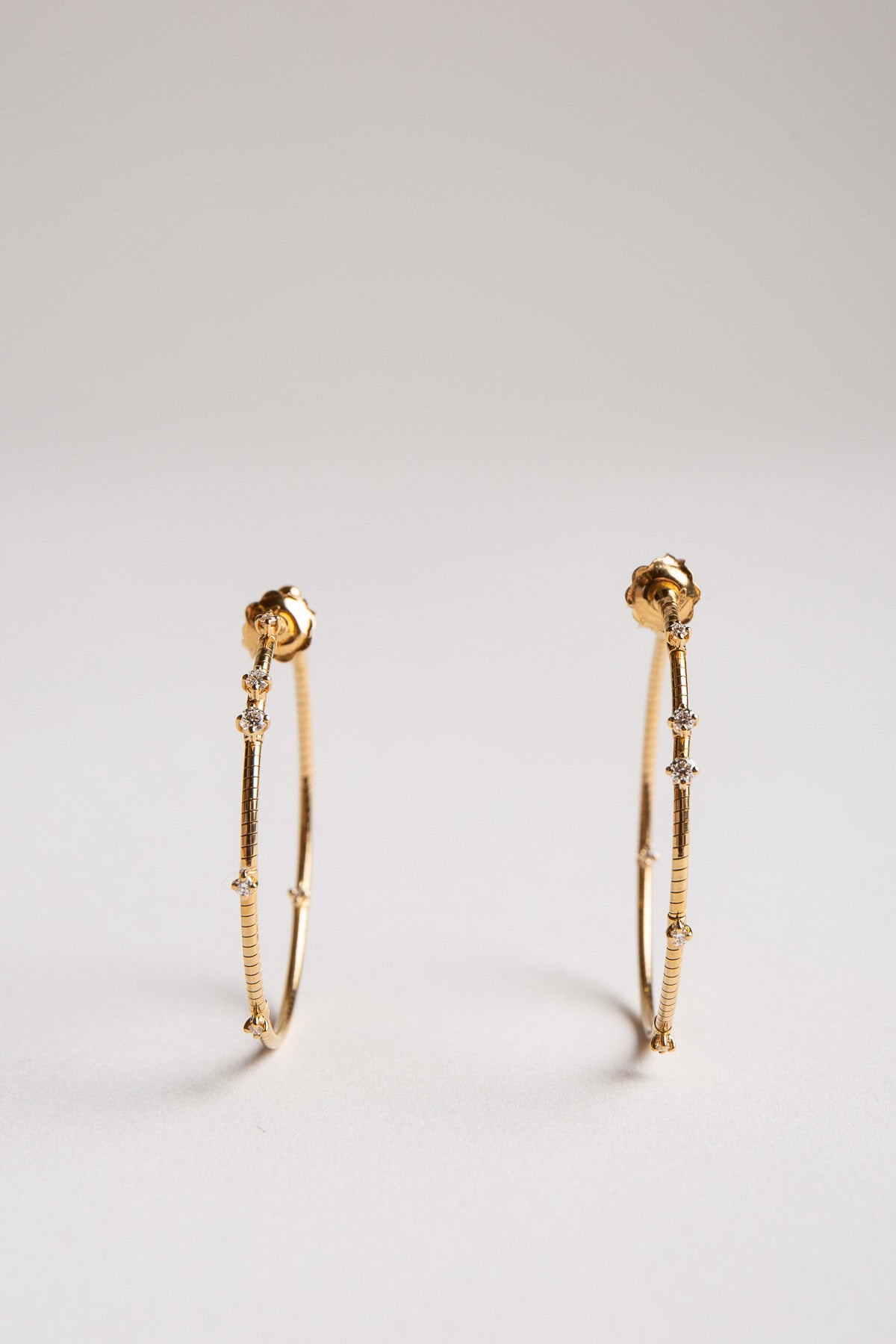 MATTIA CIELO | YELLOW GOLD DIAMOND HOOP EARRINGS