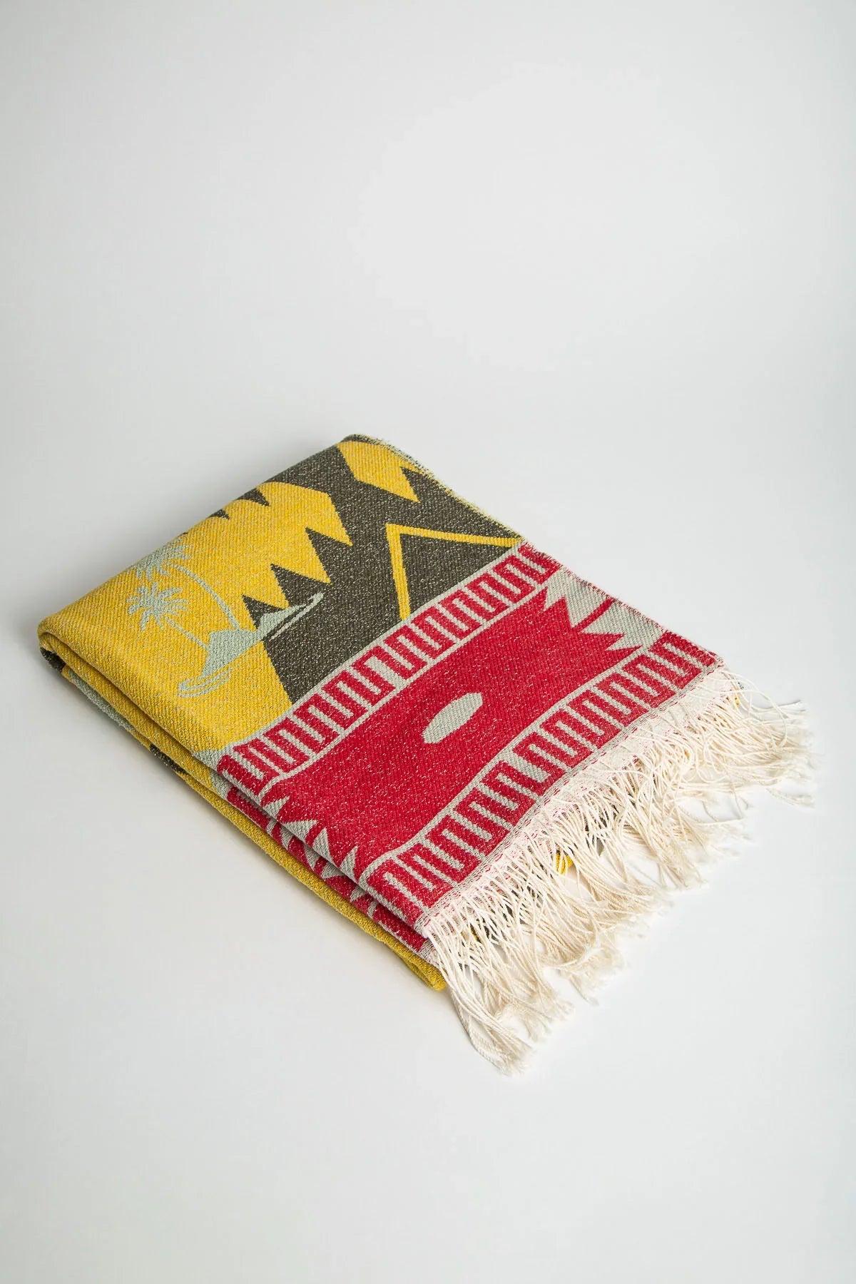 ALANUI | RIDING THE WAVES TOWEL