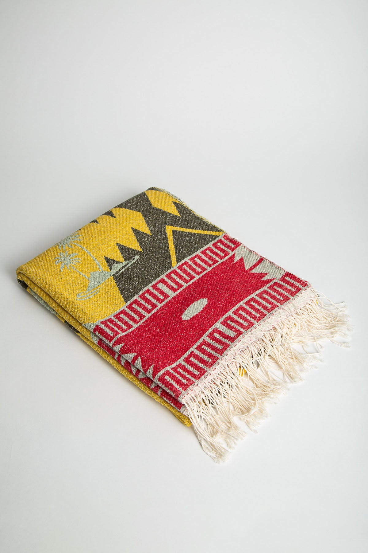 ALANUI | RIDING THE WAVES TOWEL